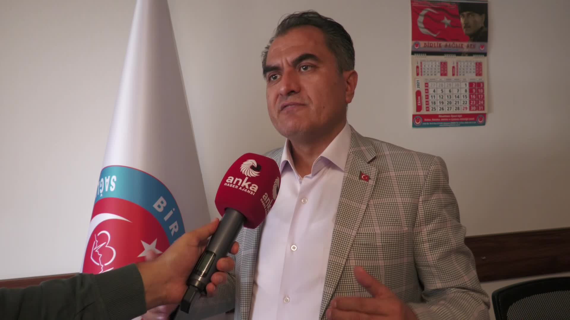 İZMİR'DEN 'AŞI KARŞITI MİTİNG' TEPKİSİ: "MİTİNGE İZİN VERMEK 'İNSANLAR ÖLSÜN' DEMEKTİR"