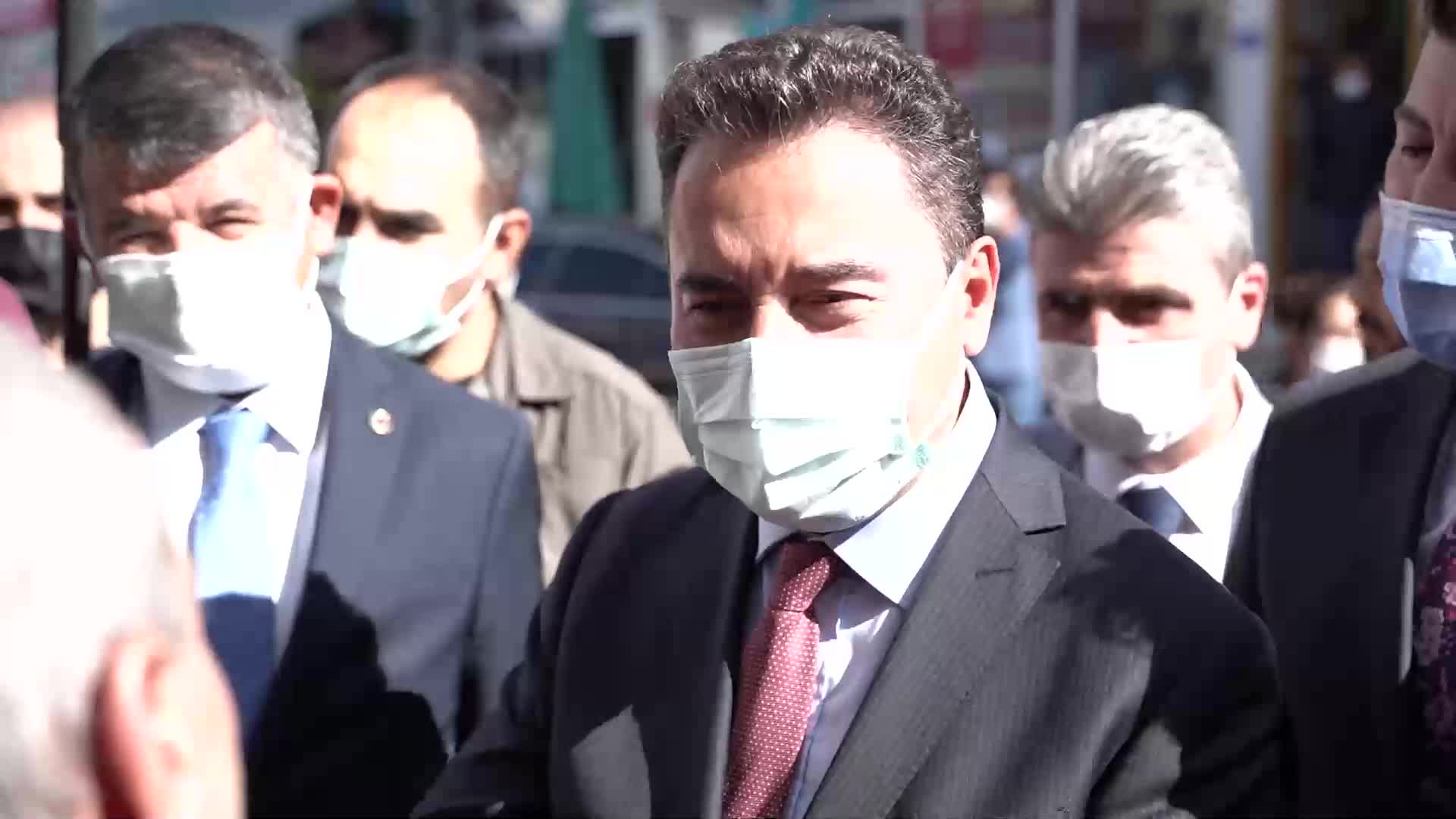 BABACAN’IN ANKET SORUSUNA CEVAP VEREN HAYMANALI YURTTAŞ: “MECBUR AK PARTİ’Yİ SÖYLÜYORUZ. 'BUNDAN İYİSİ YOK' DİYORUZ”