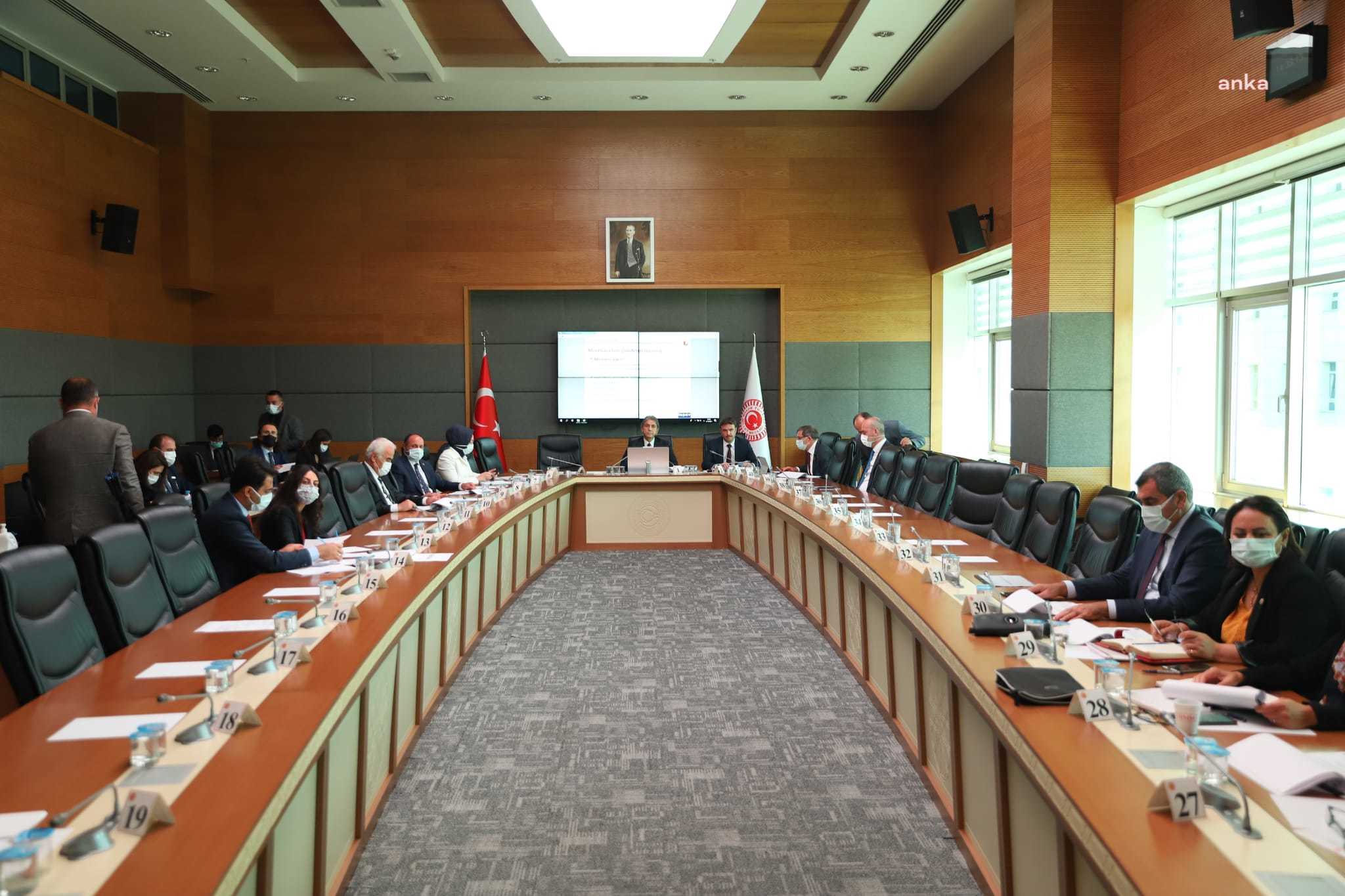 MÜSİLAJ ARAŞTIRMA KOMİSYONU'NDA KONUŞAN PROF. ÖZTÜRK: "ULUSAL SEFERBERLİK İLAN EDELİM"
