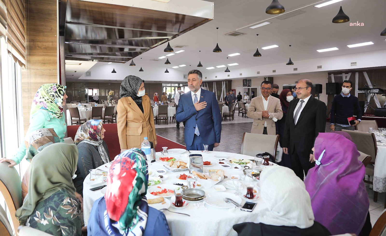 BAYRAKLI BELEDİYE BAŞKANI SANDAL, DİN GÖREVLİLERİYLE BULUŞTU