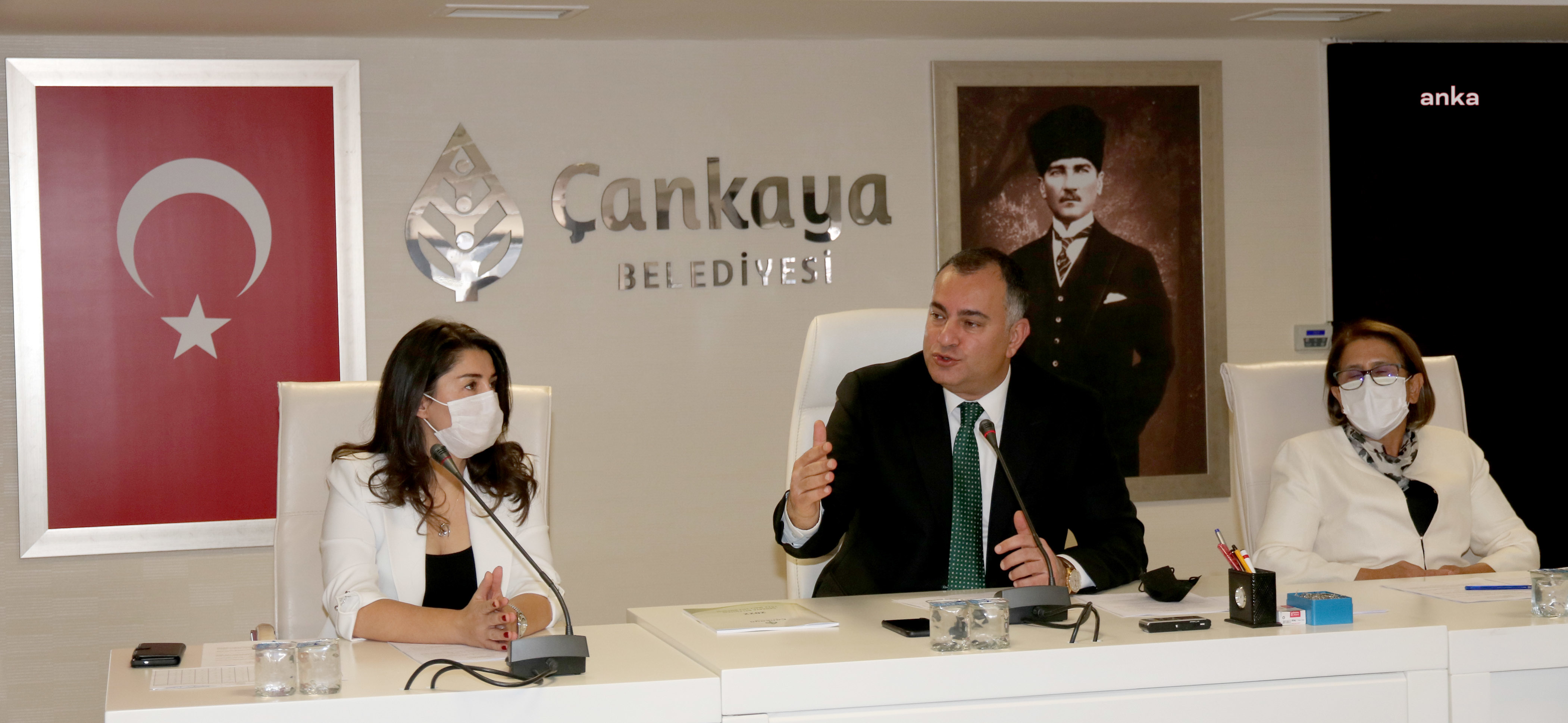 ÇANKAYA BELEDİYESİ'NİN 2022 MALİ YILI BÜTÇESİ OYÇOKLUĞUYLA KABUL EDİLDİ