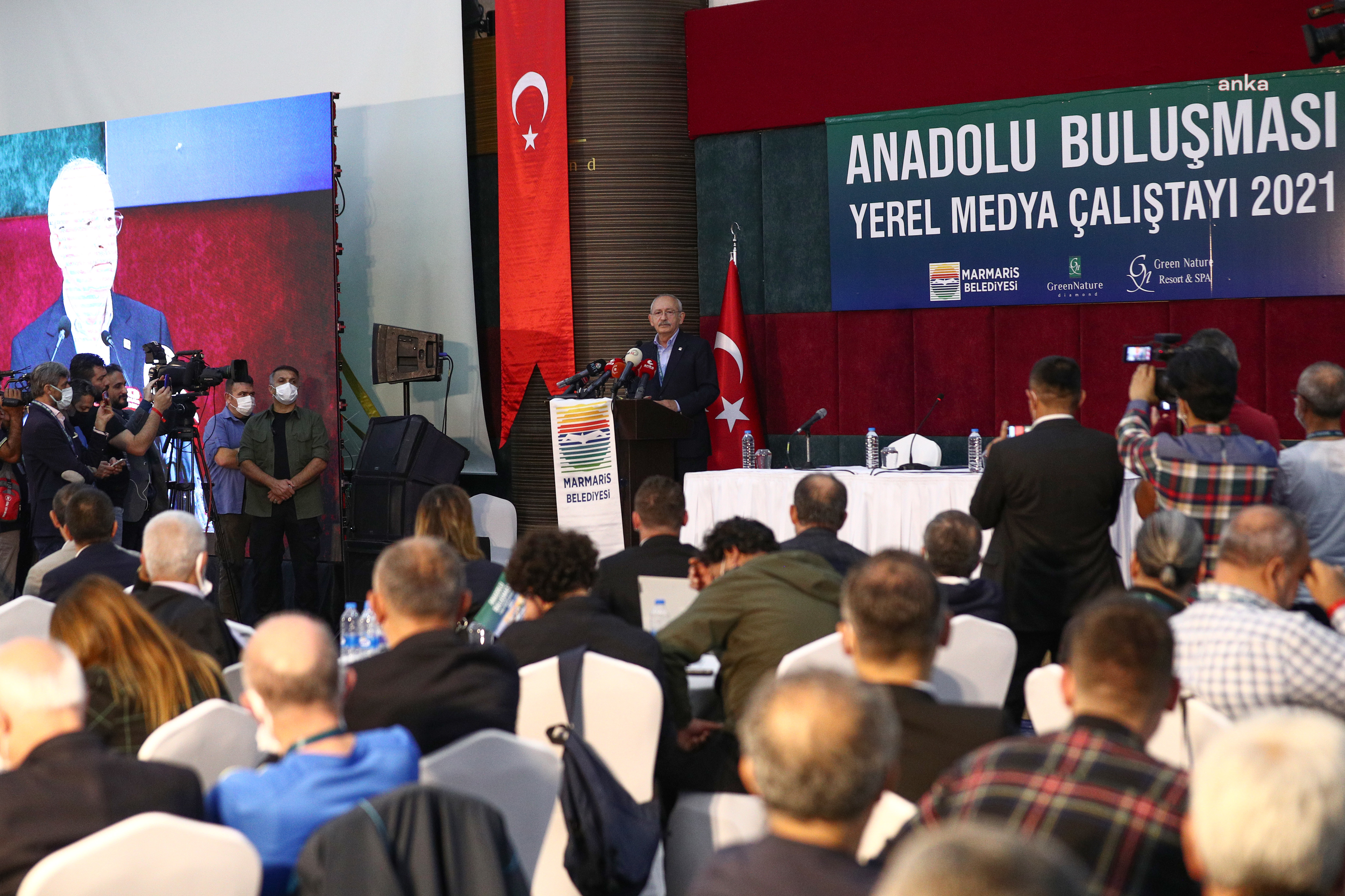MEDYA ÇALIŞTAYI SONUÇ BİLDİRGESİ: "MEDYA KAMU İHALELERİNE GİRMEMELİ. RTÜK VE TÜRKSAT ÜCRETLERİ DÜŞÜRÜLMELİ, BASIN KARTI İŞLEVİ ARTIRILMALI"