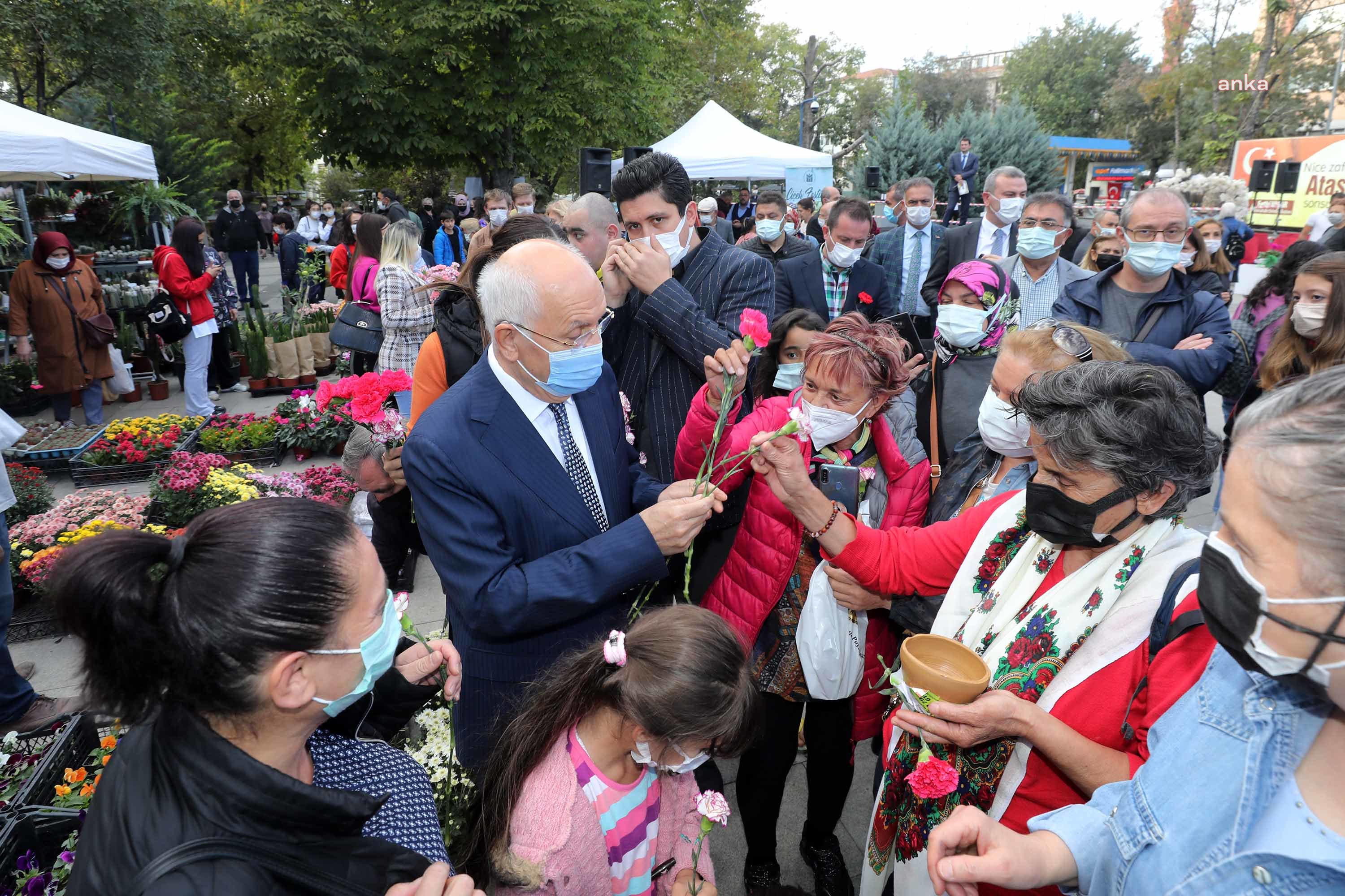 YENİMAHALLE ÇİÇEK FESTİVALİNE YOĞUN İLGİ