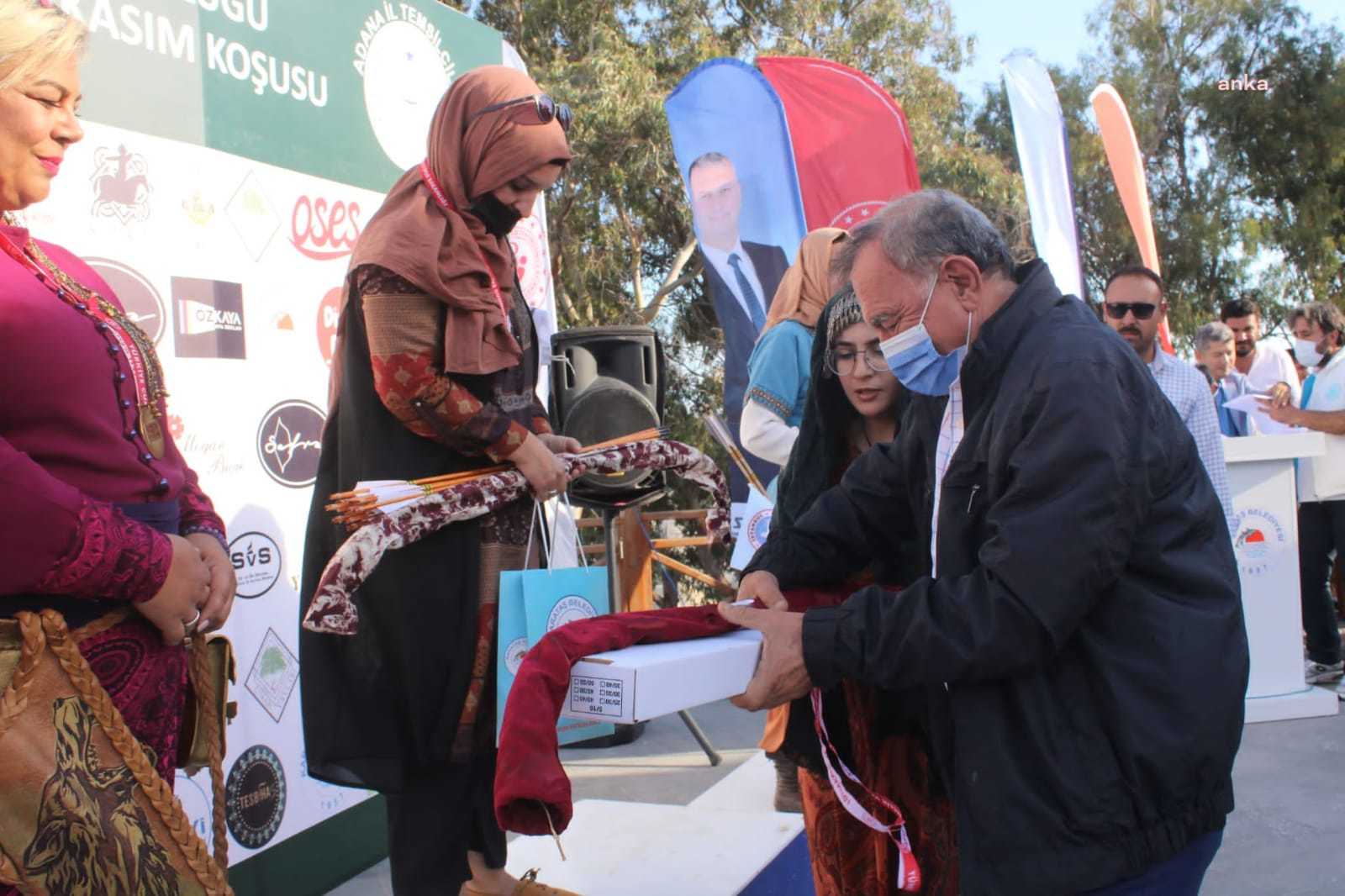 SEYHAN BELEDİYE BAŞKANI AKAY, HAFTA SONUNU SPORA AYIRDI