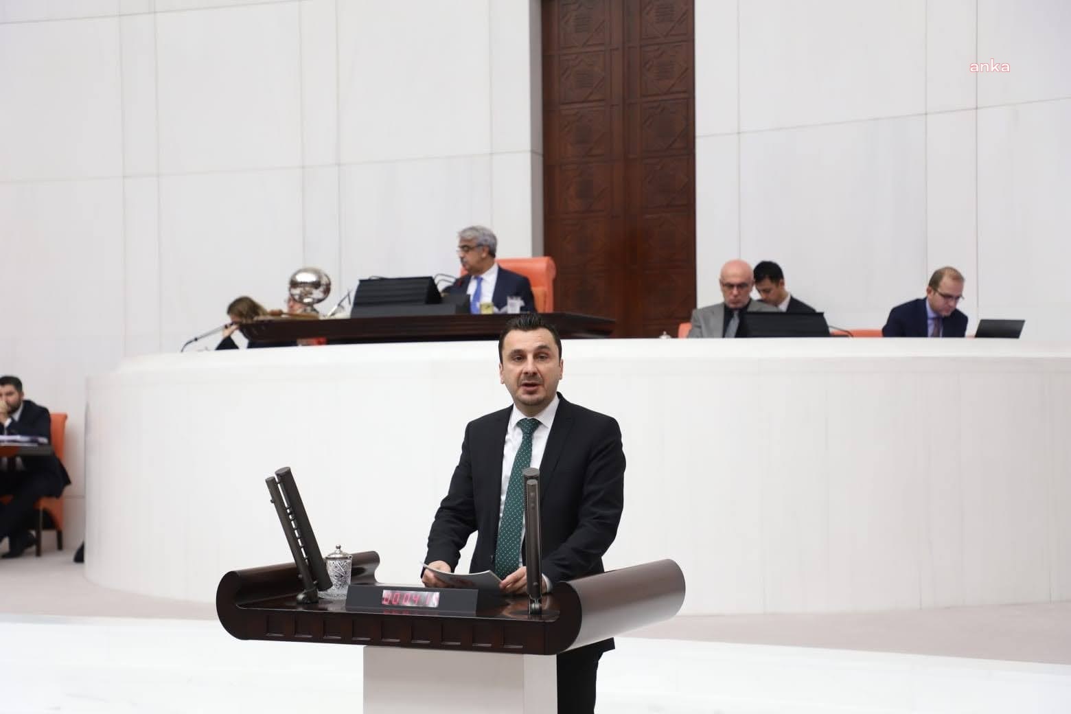 CHP'Lİ BAŞEVİRGEN: "ÇİFTÇİLERE VERİLEN MAZOT DESTEĞİ AKARYAKIT ZAMMIYLA GERİ ALINDI"