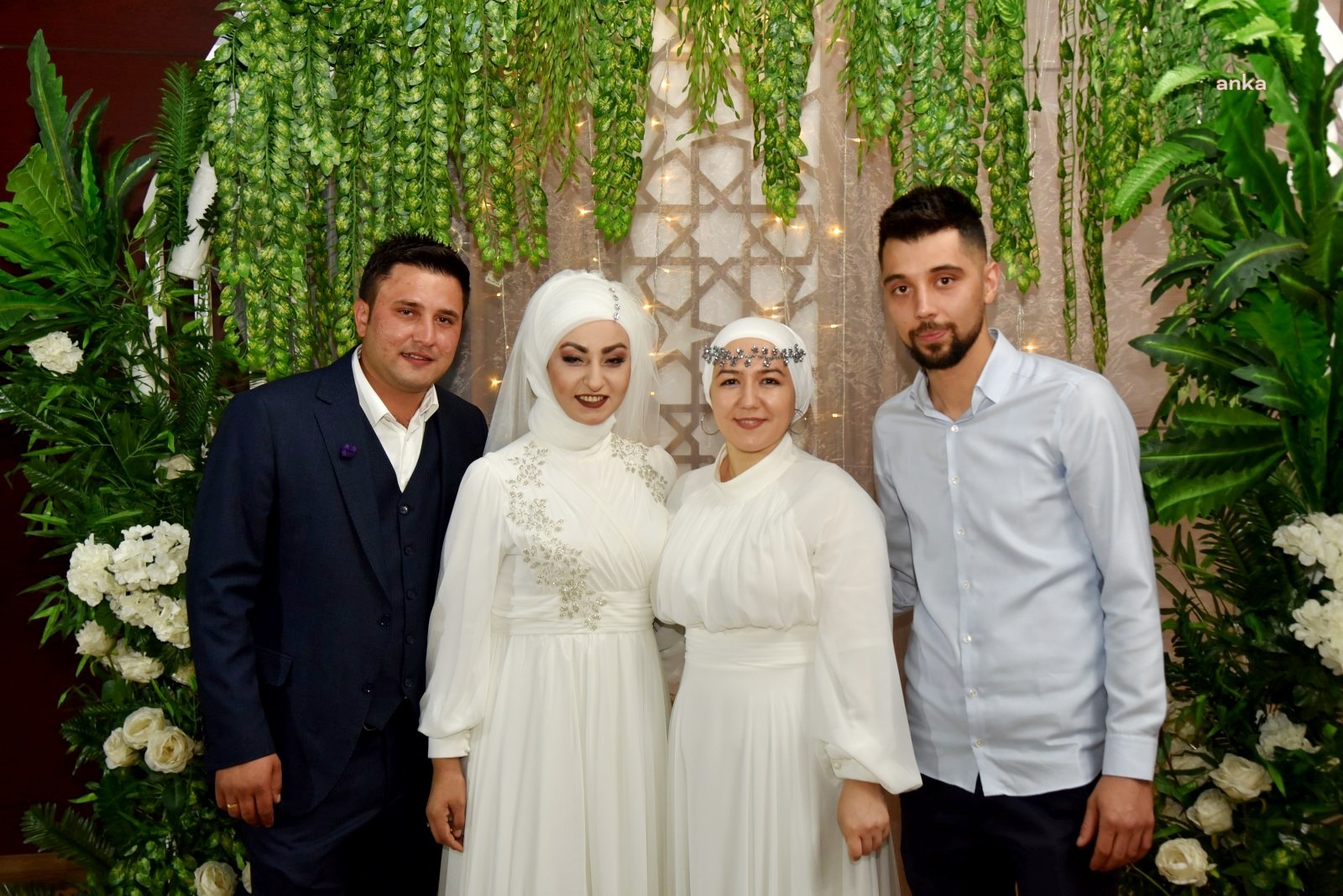 MANİSA’DA NİKAH ŞAHİDİ BULAMAYAN ÇİFTLER BİRBİRLERİNE ŞAHİTLİK YAPTI