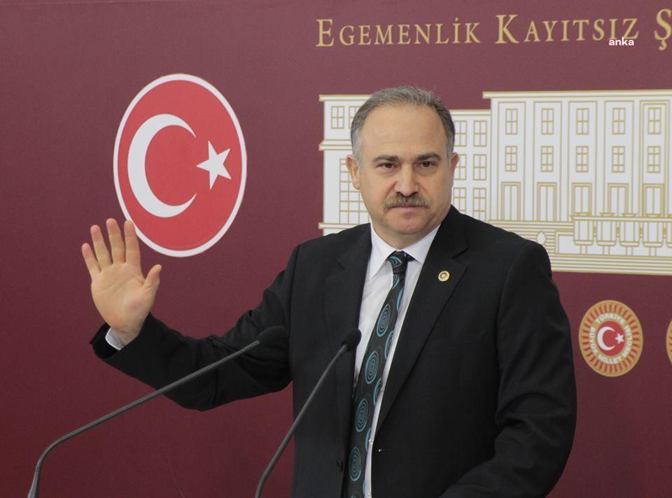 MİLLİ EĞİTİM BAKANI ÖZER'E "ÖĞRETİM YILININ BAŞLAMASININ ÜZERİNDEN 1 AY GEÇTİ BARINMA SORUNLARI NEDEN GİDERİLMEDİ?" SORUSU