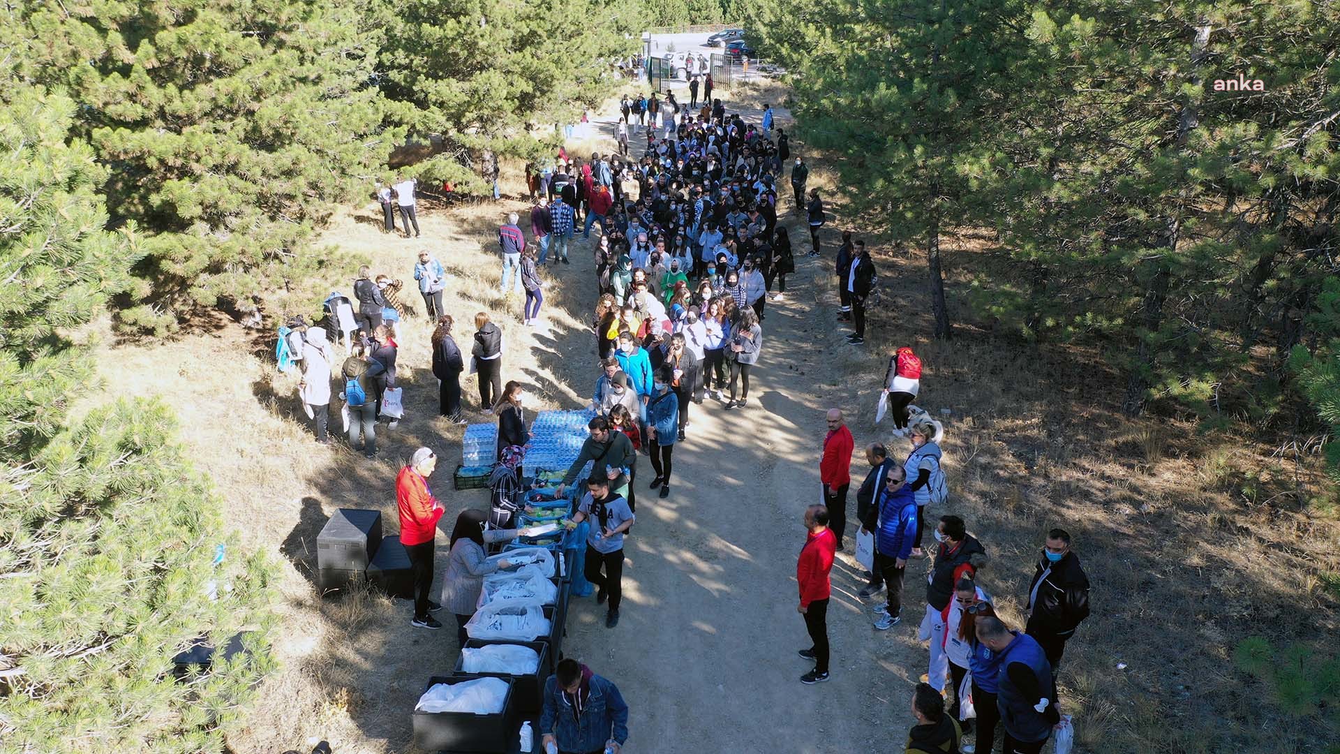 ANKARA BÜYÜKŞEHİR'DEN, BAŞKENTE GELEN ÖĞRENCİLER İÇİN DOĞA YÜRÜYÜŞÜ ETKİNLİĞİ