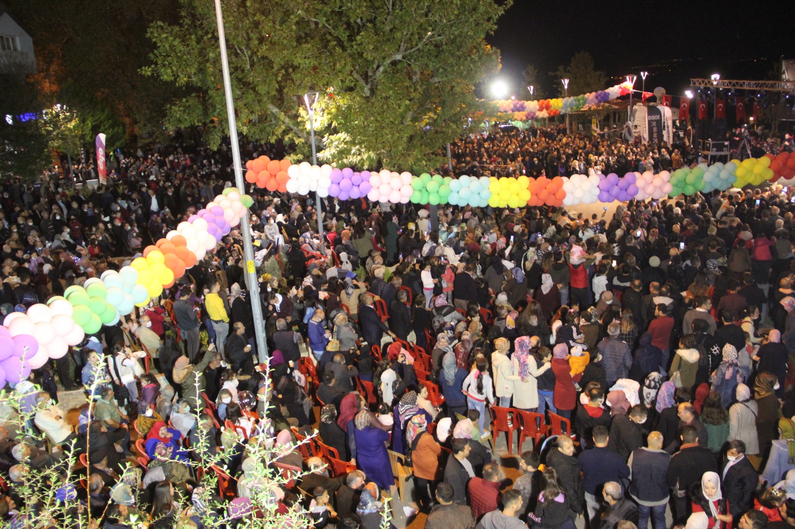 DENİZLİ'DE BİNLERCE KİŞİ BABAFEST'TE BULUŞTU