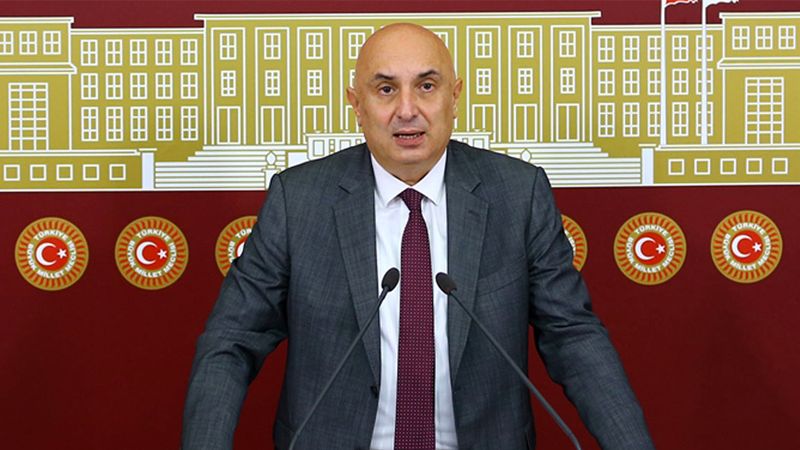 CHP’Lİ ÖZKOÇ: USULSÜZLÜĞÜ YAPANA DEĞİL ELEŞTİREN SİYASETÇİYE SORUŞTURMA AÇILIYOR