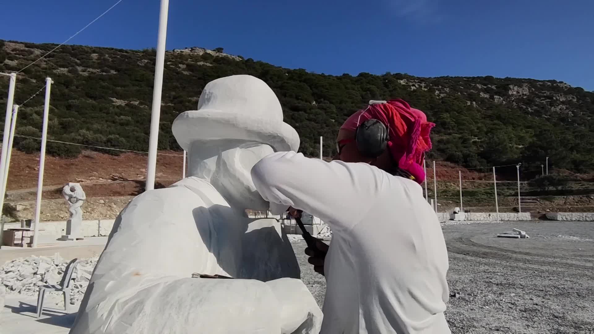 GELECEĞİN HEYKELTRAŞLARI NEOPOLİS’TE YETİŞİYOR