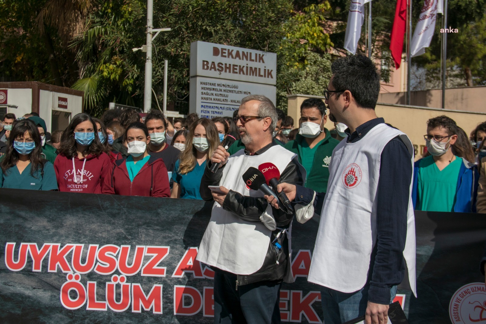 ASİSTAN HEKİMLER İSYANDA: "BİR ARKADAŞIMIZI DAHA KAYBETMEYE TAHAMMÜLÜMÜZ YOK"