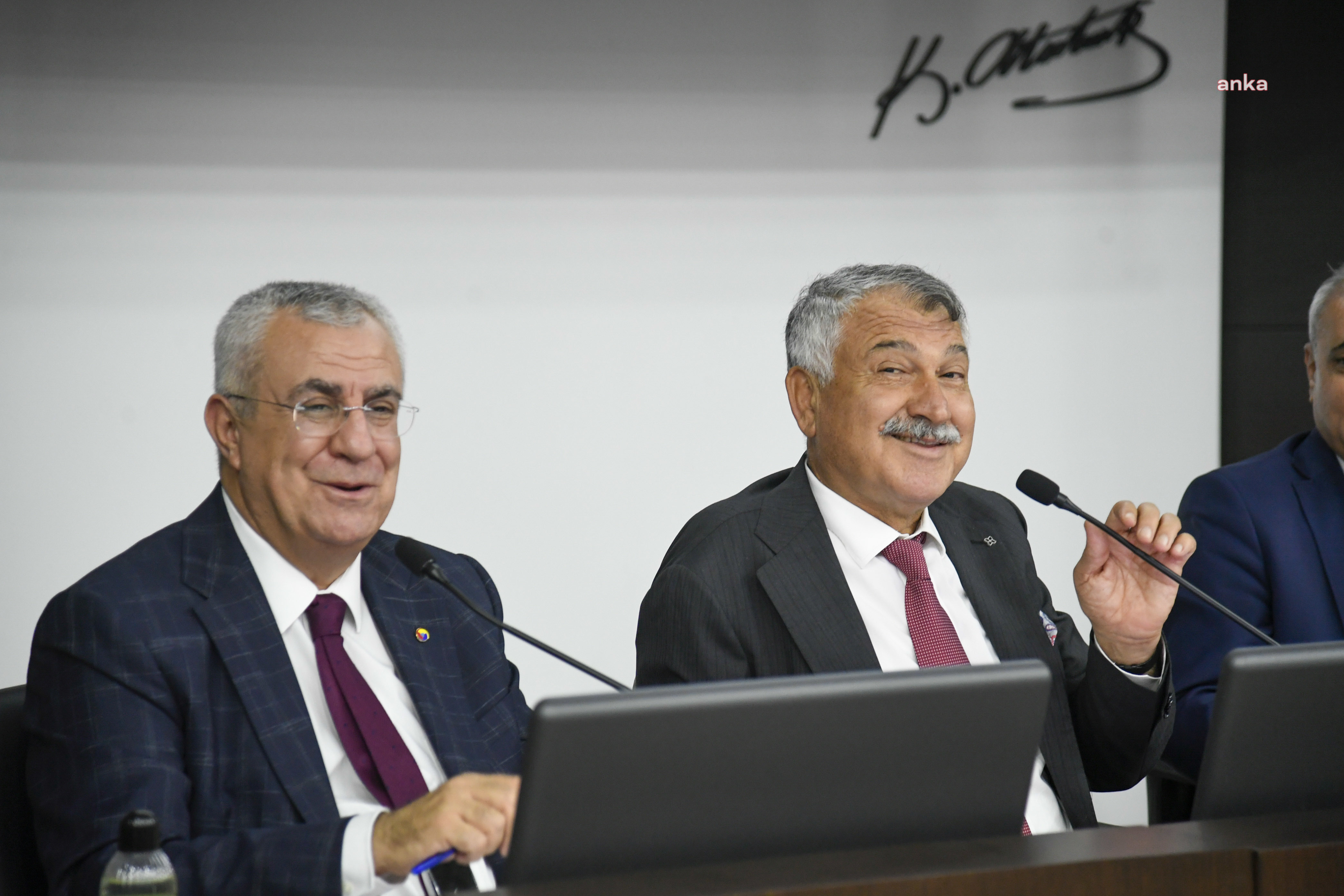 ZEYDAN KARALAR, ADANA İLİ EKONOMİ İSTİŞARE TOPLANTISI’NDA KONUŞTU: “SÖZ KONUSU ADANA İSE GERİSİ TEFERRUAT”