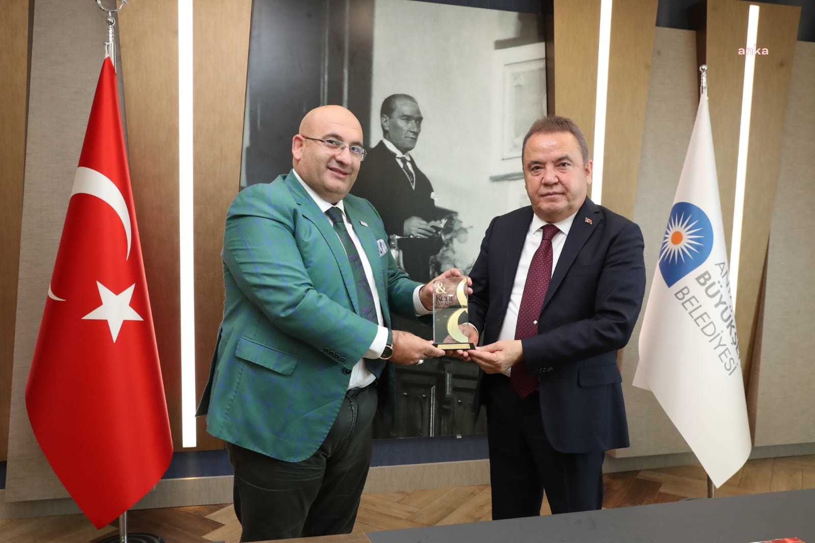 KENT VE BAŞKAN DERGİSİ’NDEN ANTALYA BÜYÜKŞEHİR’E ÖDÜL