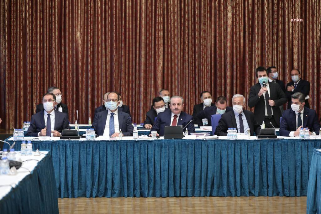 TBMM’NİN BÜTÇE GÖRÜŞMELERİ TARTIŞMALI BAŞLADI: “TBMM İRADESİ VESAYET ALTINDA, BÖYLE DENETİM YAPAMAYIZ”
