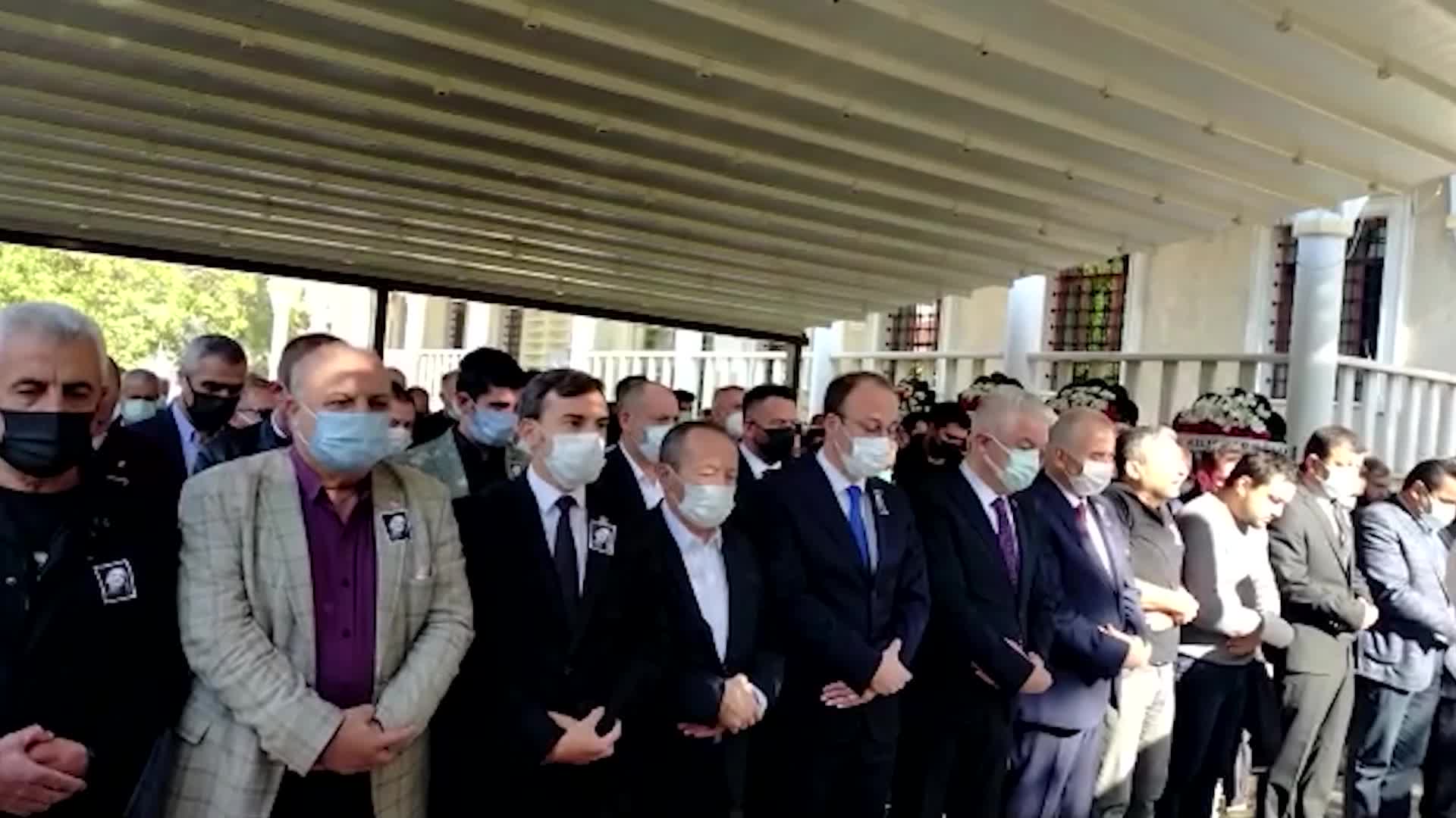 ŞEBNEM ŞİRİN, SON YOLCULUĞUNA UĞURLANDI: “İSTANBUL SÖZLEŞMESİ’Nİ YOK SAYANLAR, KADINLARIN ÇIĞLIĞINI DUYMADI”