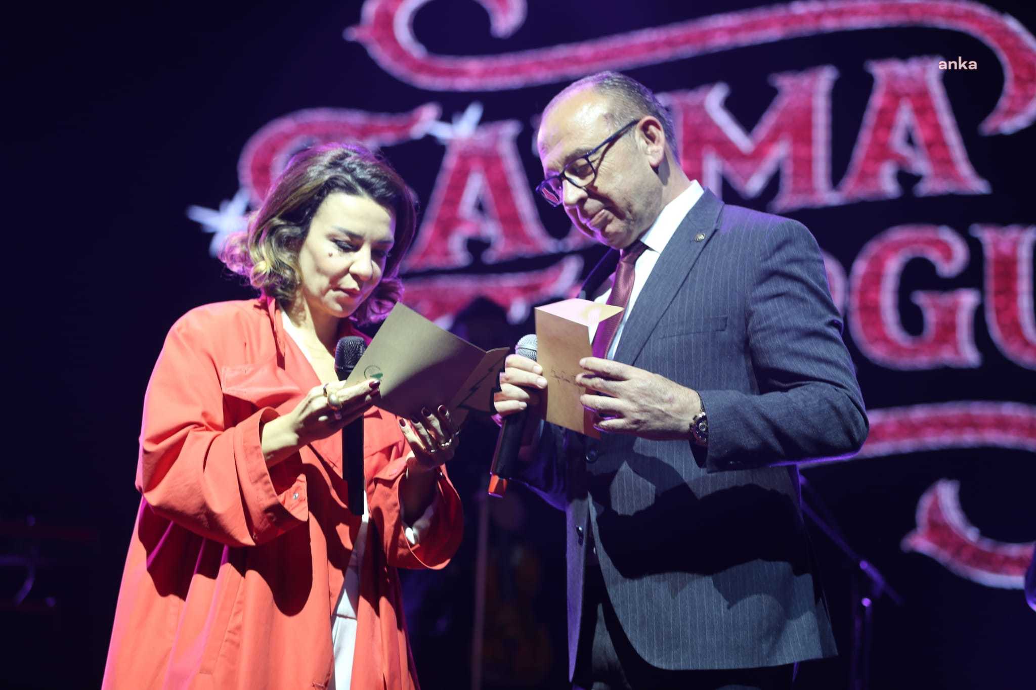 TURGUTLU'DA CUMHURİYET BAYRAMI COŞKUSU FATMA TURGUT İLE YAŞANDI
