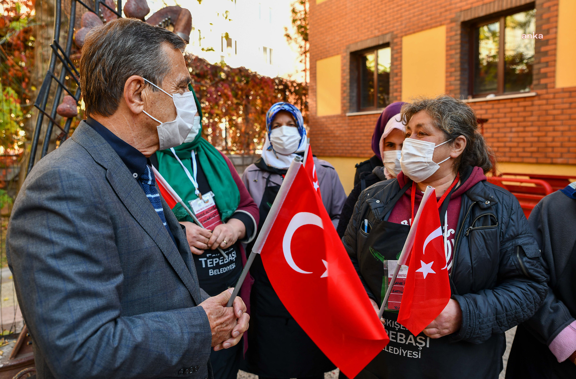 TEPEBAŞI BELEDİYE BAŞKANI ATAÇ, ÜRETİCİ KADINLARIN BAYRAMINI KUTLADI