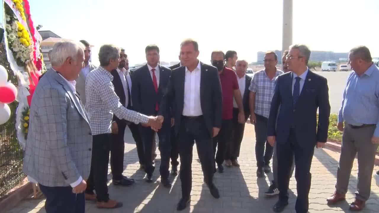 VAHAP SEÇER, OTO GALERİCİ ESNAFININ SIKINTILARINI DİNLEDİ
