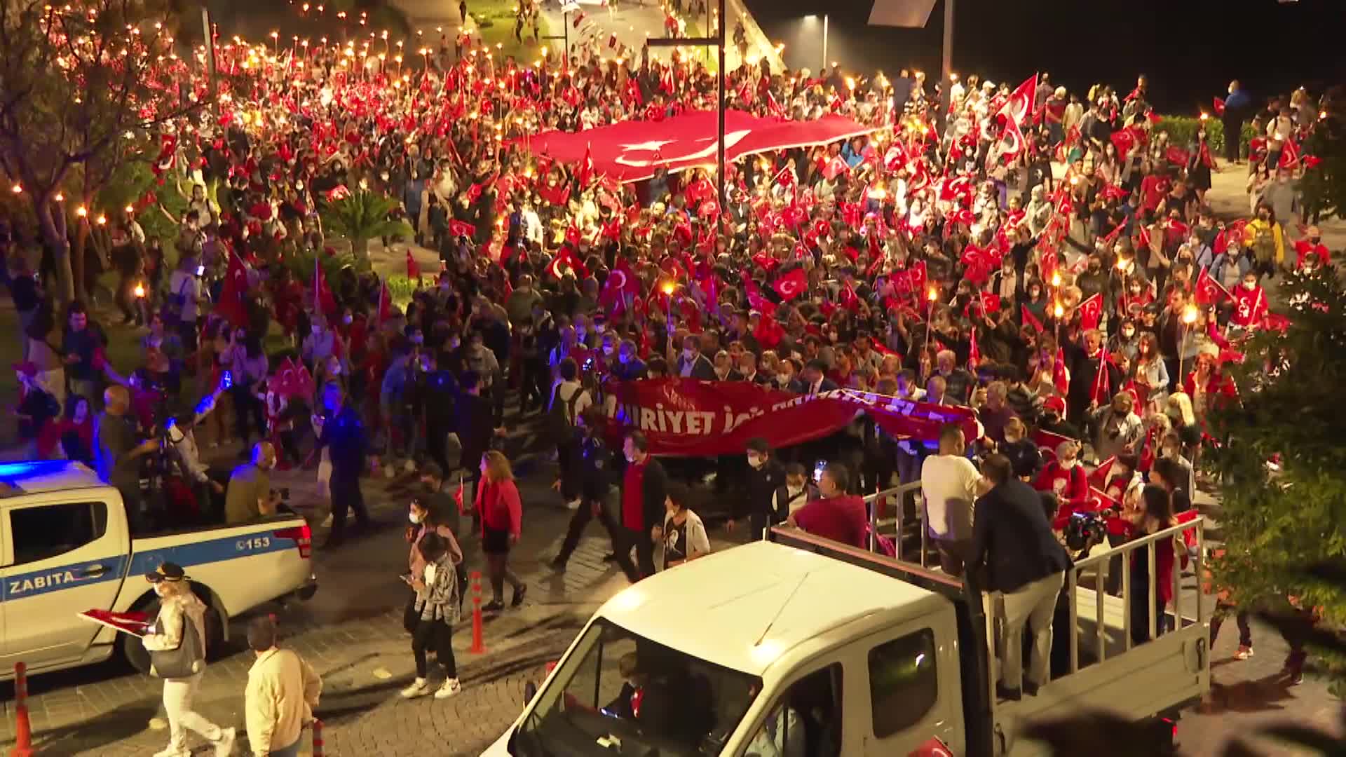 ANTALYA BÜYÜKŞEHİR BELEDİYESİ’NİN CUMHURİYET BAYRAMI KUTLAMALARI KAŞ’TA SONA ERDİ