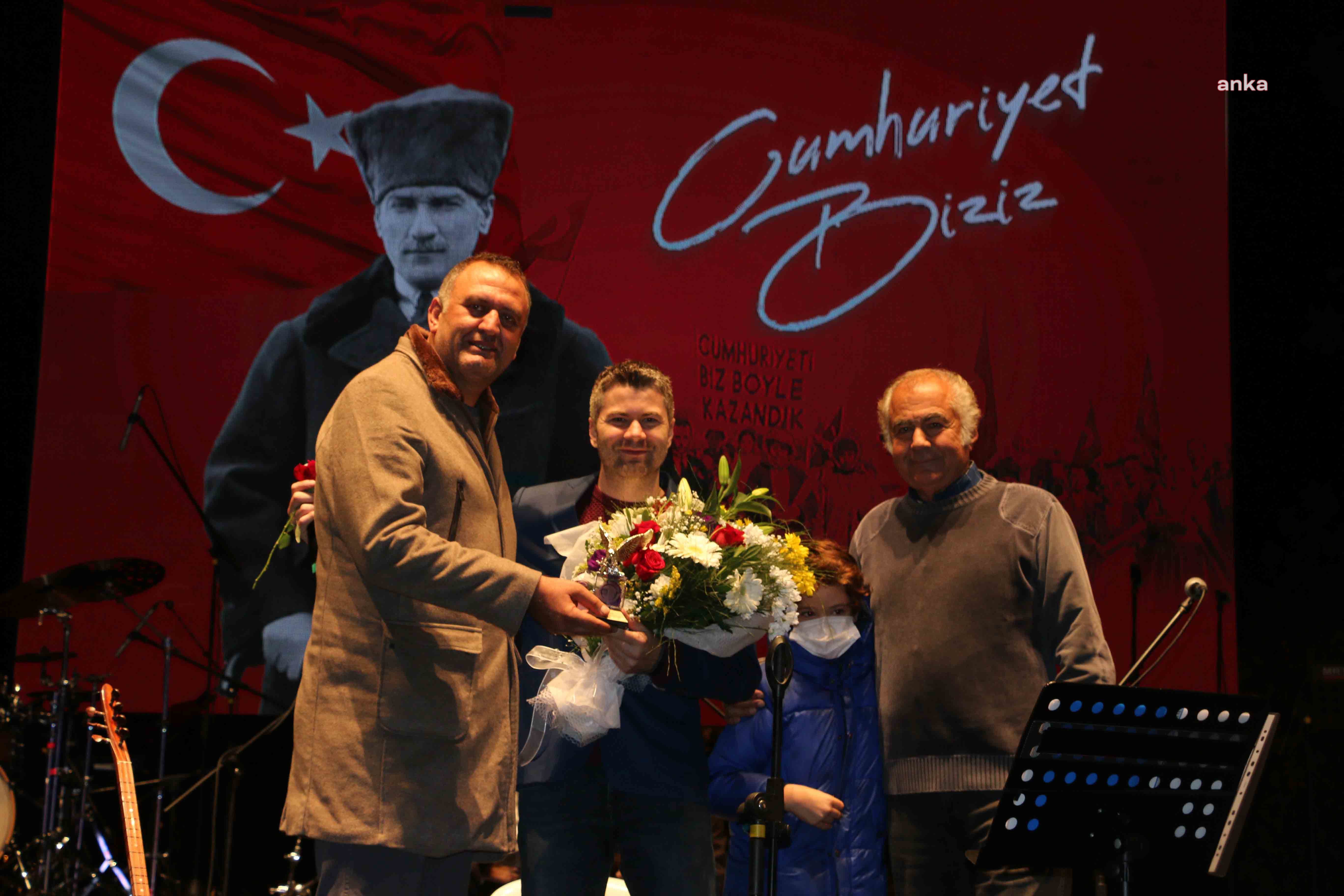 KARTAL’DAKİ 29 EKİM KUTLAMALARI GAZAPİZM KONSERİ İLE BİTTİ