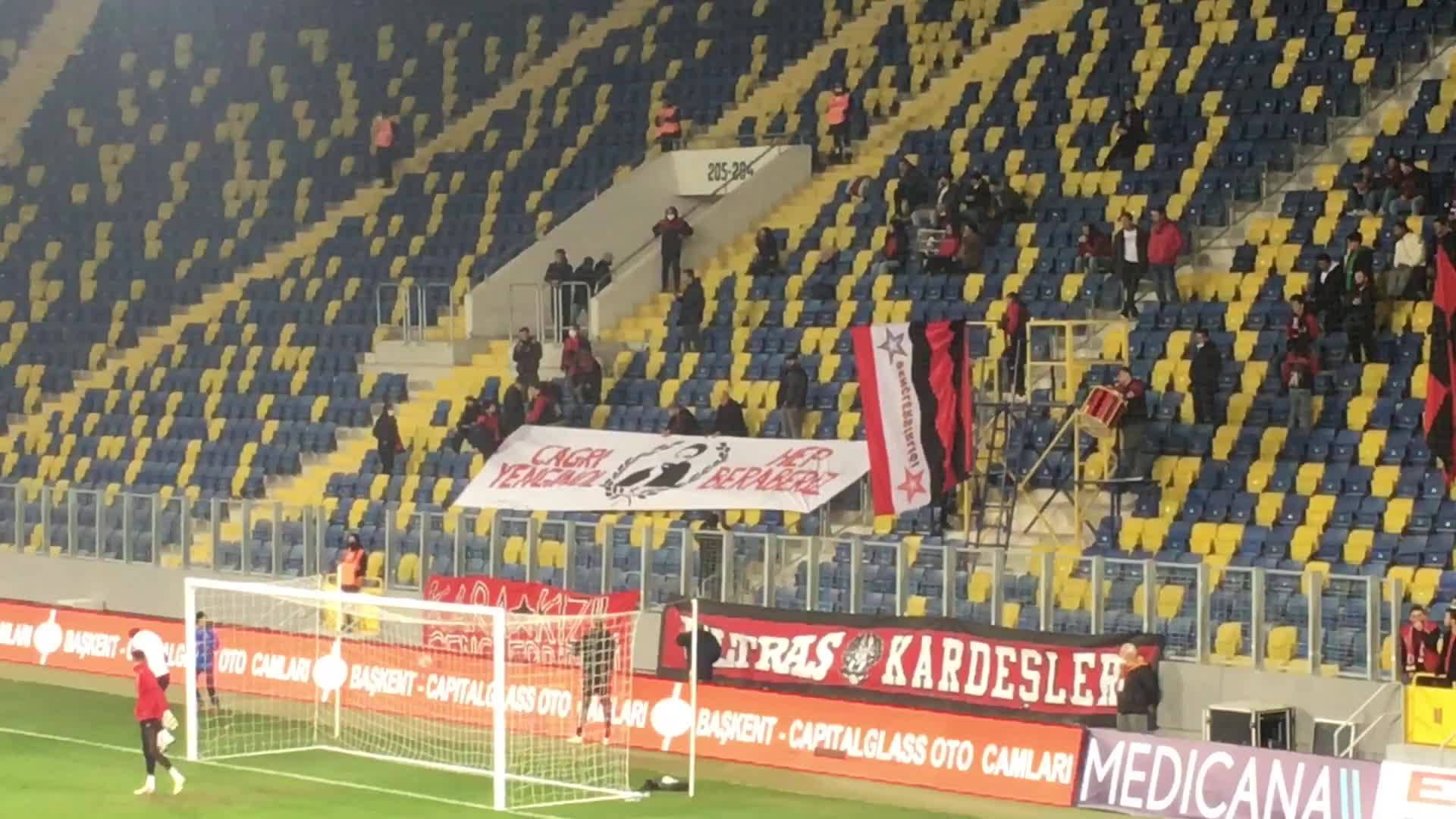GENÇLERBİRLİĞİ’NDEN TARAFTARLARI YENGİNOL VE GAZETECİ ÖCAL’A VEFA
