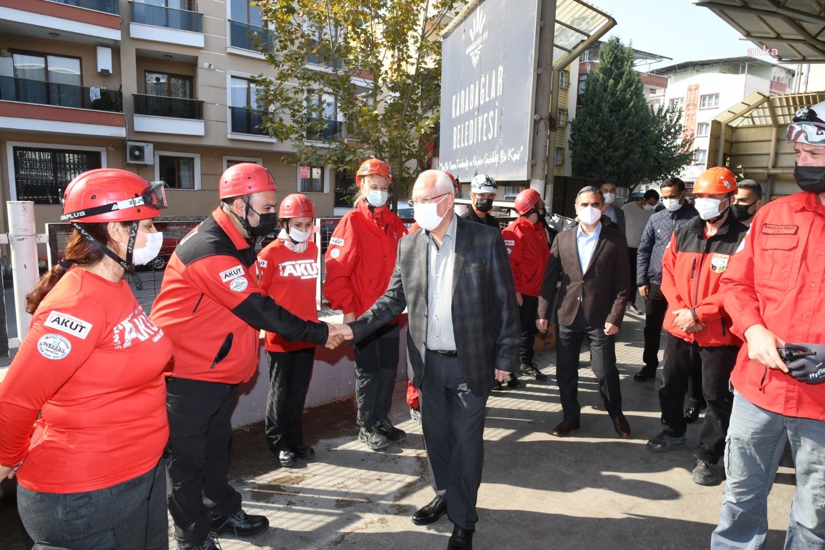 KARABAĞLAR'DA AKUT TATBİKATI
