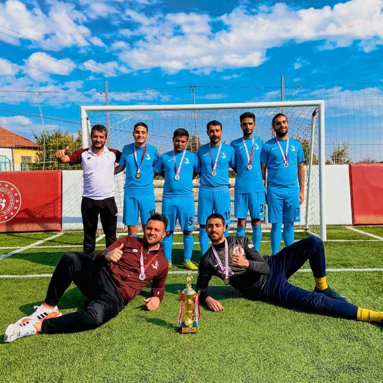 YENİMAHALLE’NİN ENGEL TANIMAYANLARI SÜPER LİG’E YÜKSELDİ