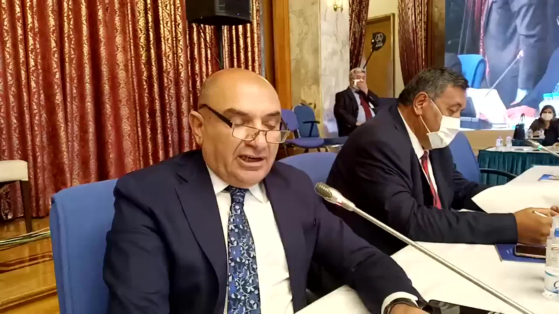 CHP TARHAN: DAHA KARADA GİDENİ PİYASAYA SÜREMEDİNİZ, UÇAN ARABAYI NASIL YAPACAKSINIZ?