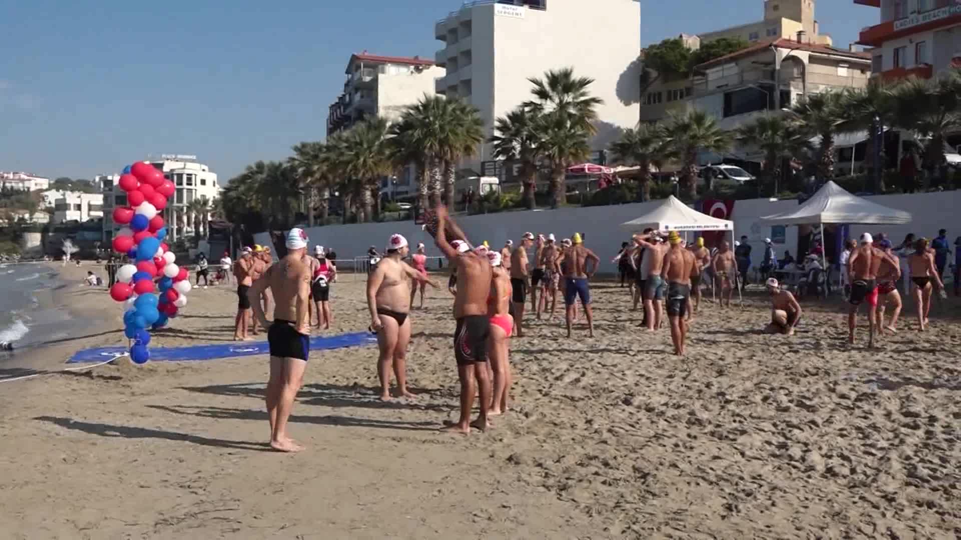 KUŞADASI’NDA KULAÇLAR, ÜNİVERSİTE ÖĞRENCİLERİ İÇİN ATILDI