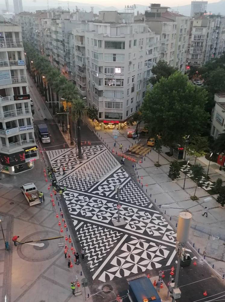 İZMİR BÜYÜKŞEHİR'E 'ÖZENDİRME' ÖDÜLÜ