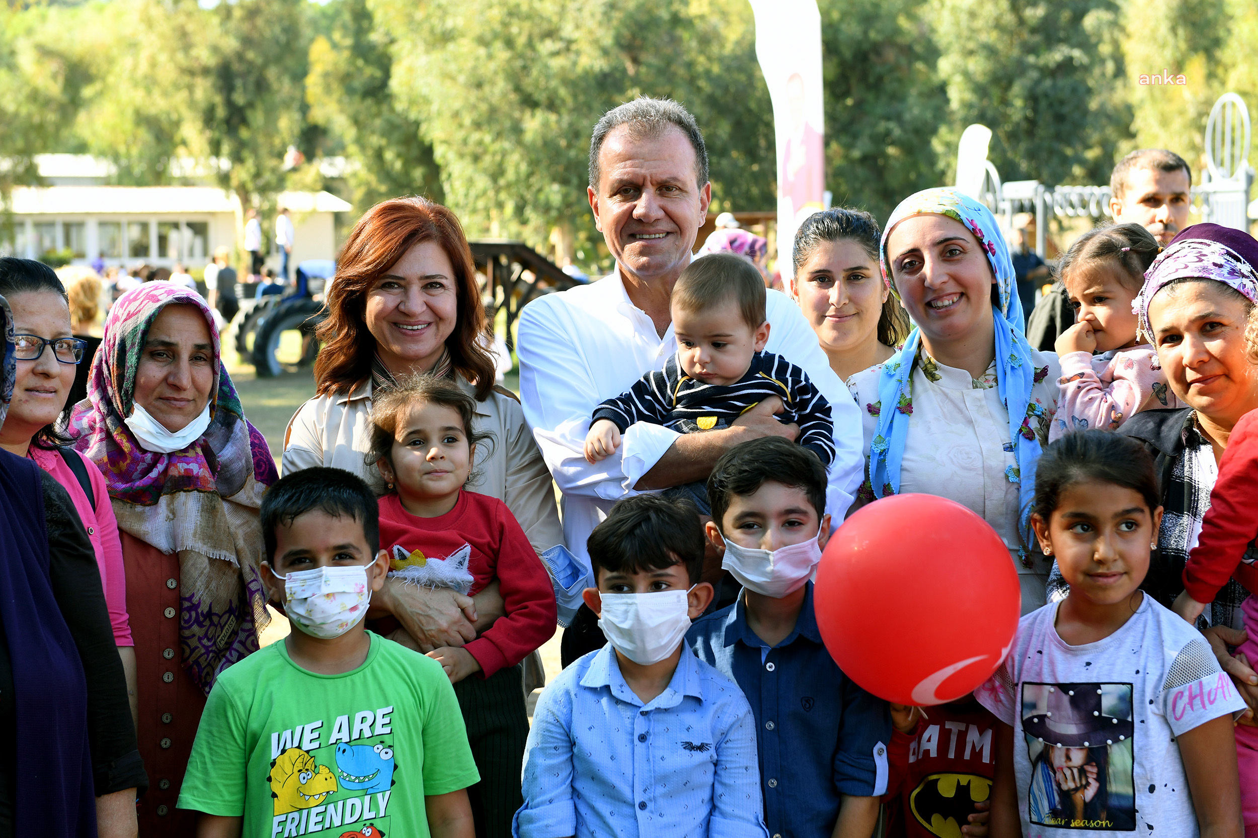 MERSİN BÜYÜKŞEHİR BELEDİYE BAŞKANI SEÇER, TARSUS GENÇLİK KAMPI’NDA HALK GÜNÜ ETKİNLİĞİ’NE KATILDI