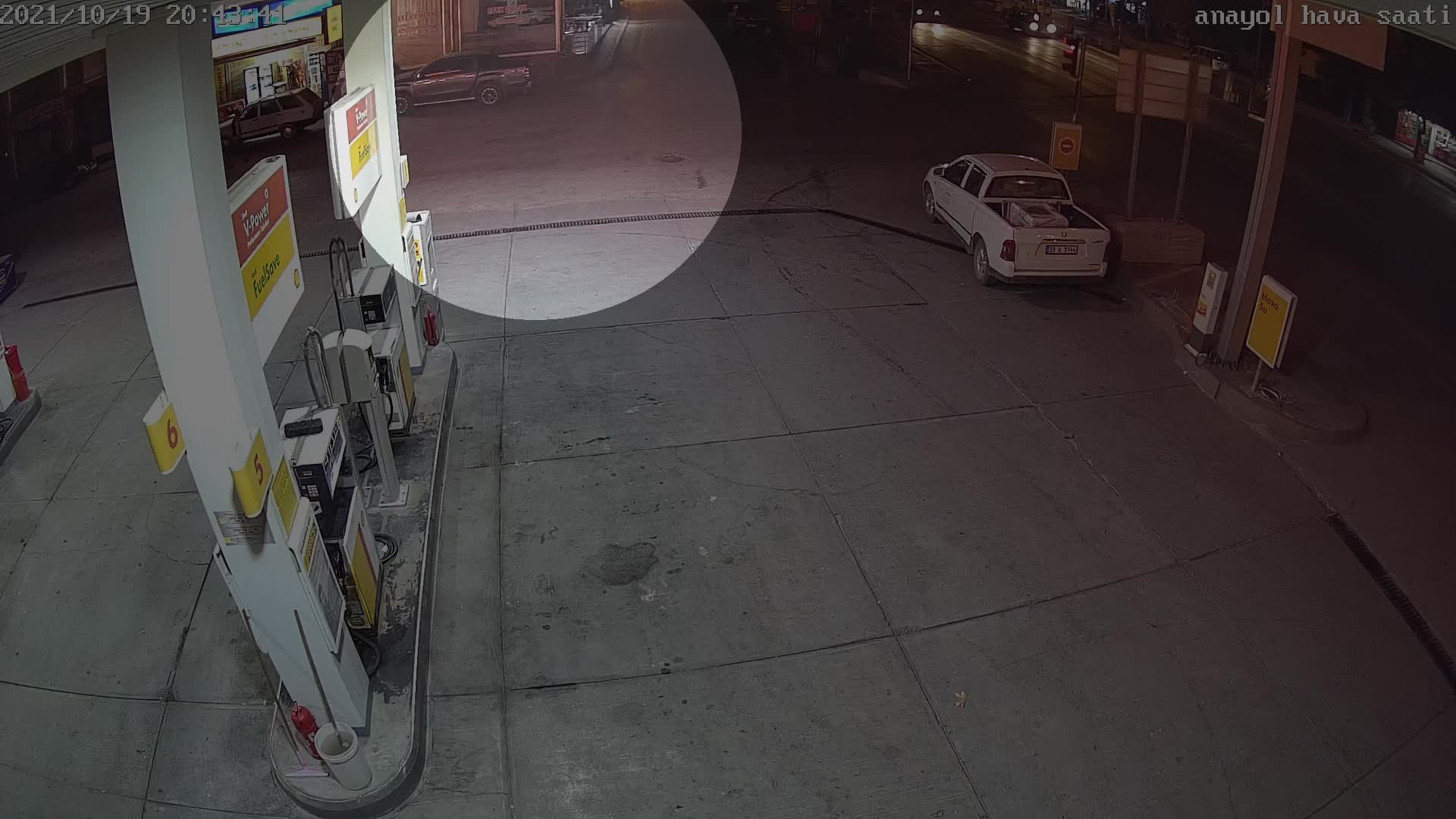 MHP'Lİ BELEDİYE BAŞKANI ALEYHİNDE PAYLAŞIM YAPTIĞI İÇİN DARP İDDİASI: KAMERA KAYITLARI ORTAYA ÇIKTI