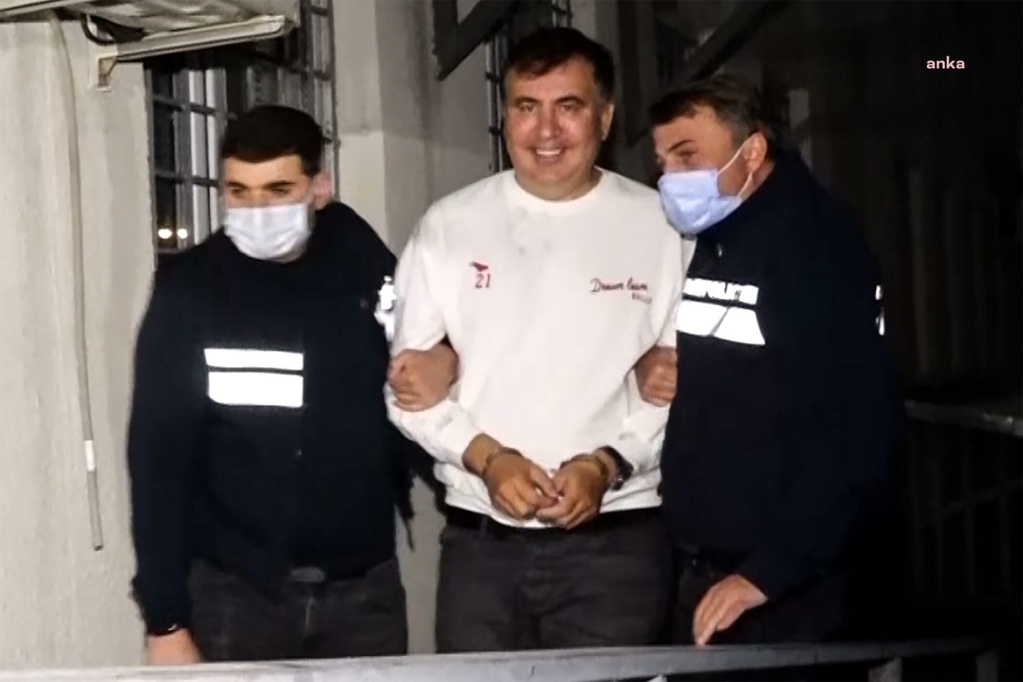GÜRCİSTAN'IN ESKİ CUMHURBAŞKANI SAAKAŞVİLİ HASTANEYE KALDIRILDI