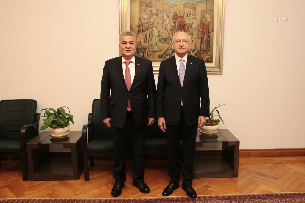 TORBALI BELEDİYE BAŞKANI TEKİN, KILIÇDAROĞLU İLE GÖRÜŞTÜ