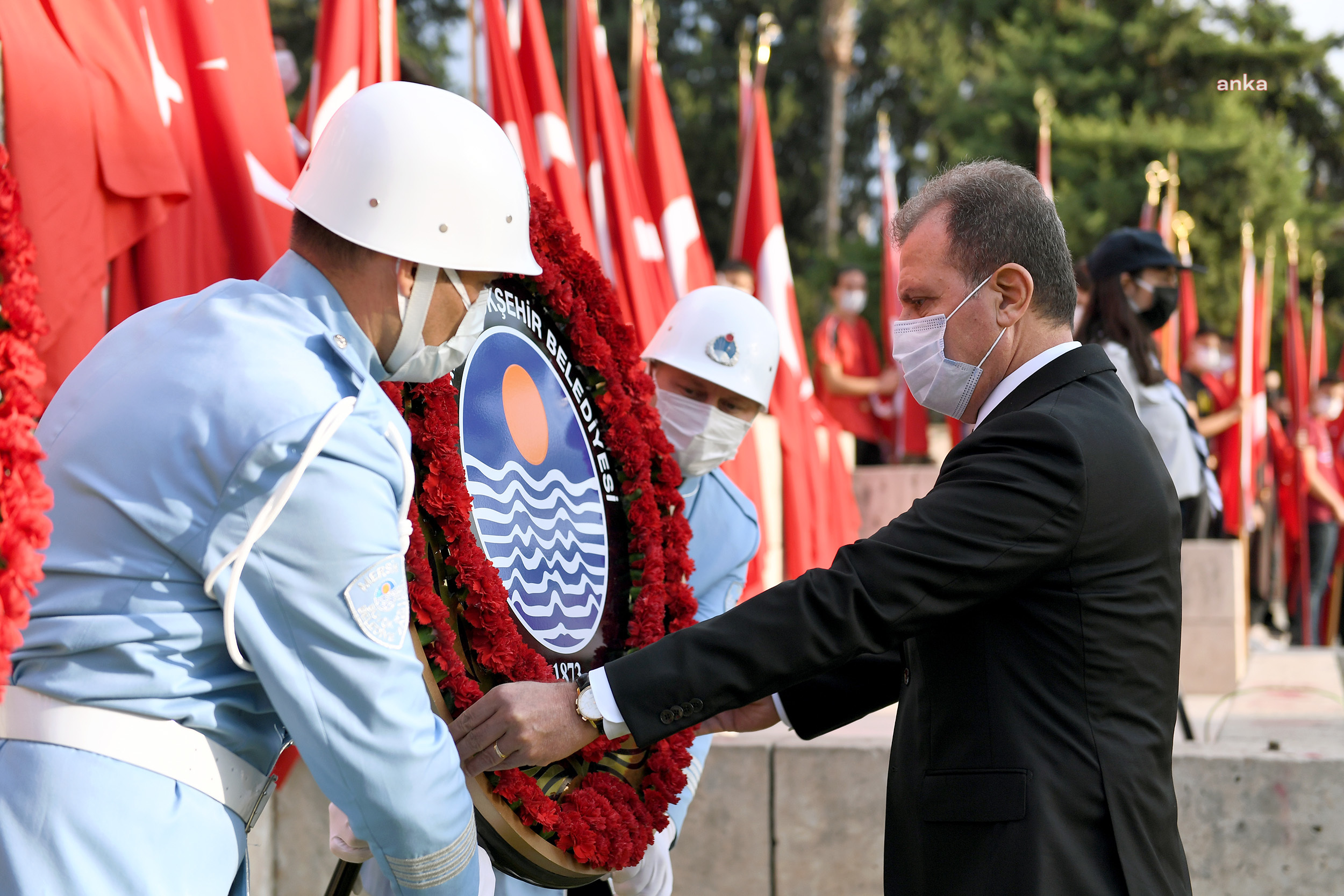 MERSİN’DE SAAT 09.05’TE HAYAT DURDU