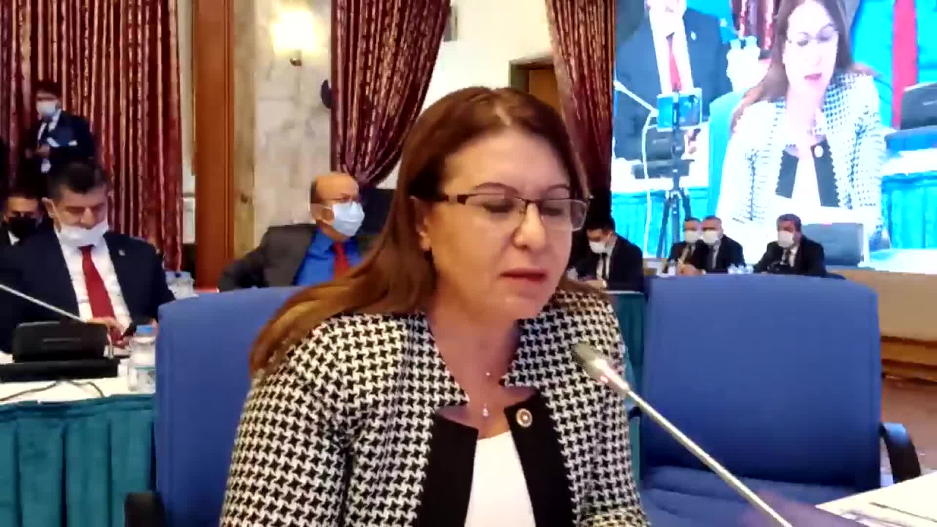 CHP'Lİ KARACA: "ENGELLİ RAPOR KAYDI OLMAYANLARA BAKANLIĞINIZ AYLIK ÖDEMİŞ, AK PARTİ KADROLARINI BURADAN MI FİNANSE EDİYORSUNUZ?”