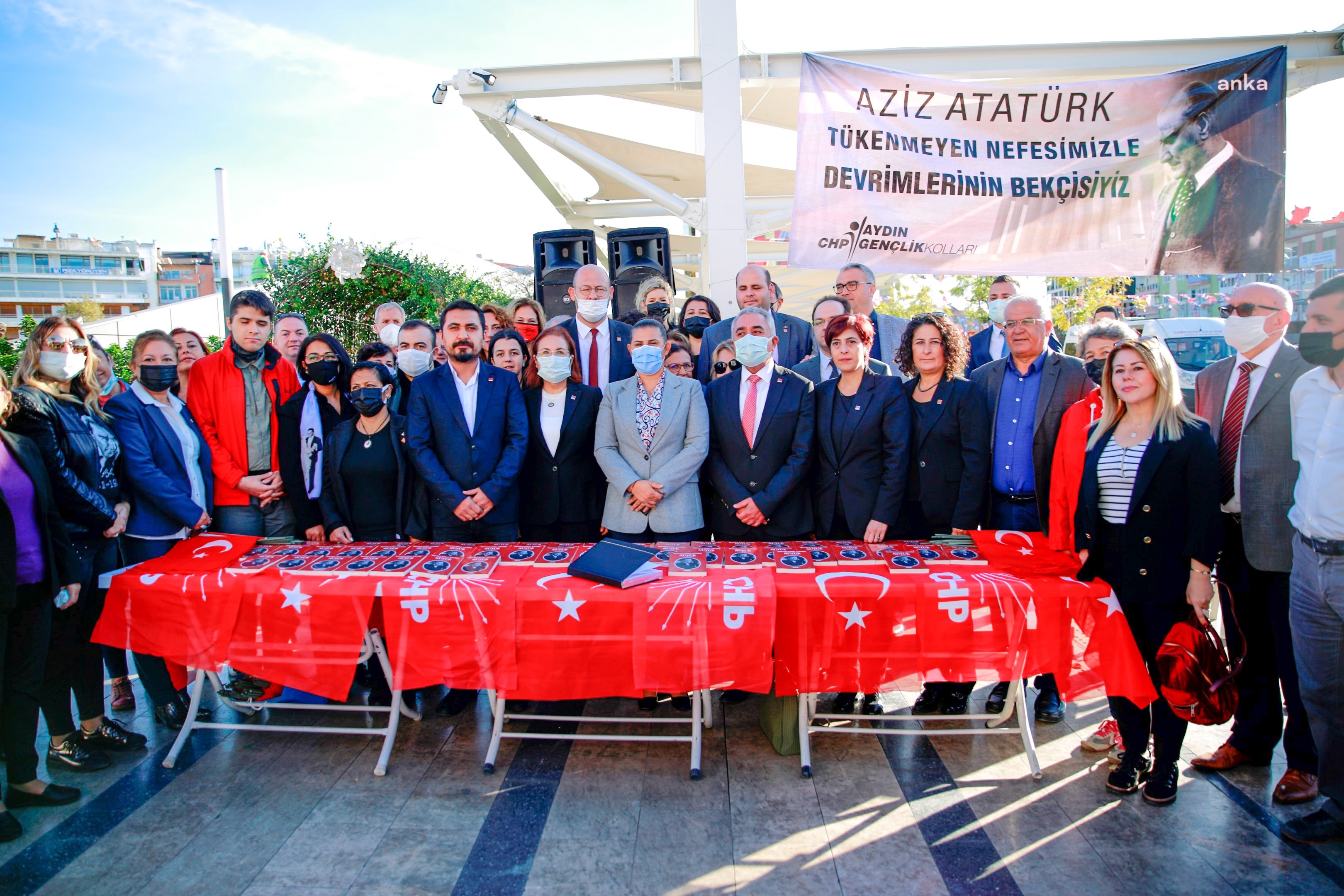 ÇERÇİOĞLU, ATATÜRK FOTOĞRAFLARI SERGİSİ’Nİ GEZDİ