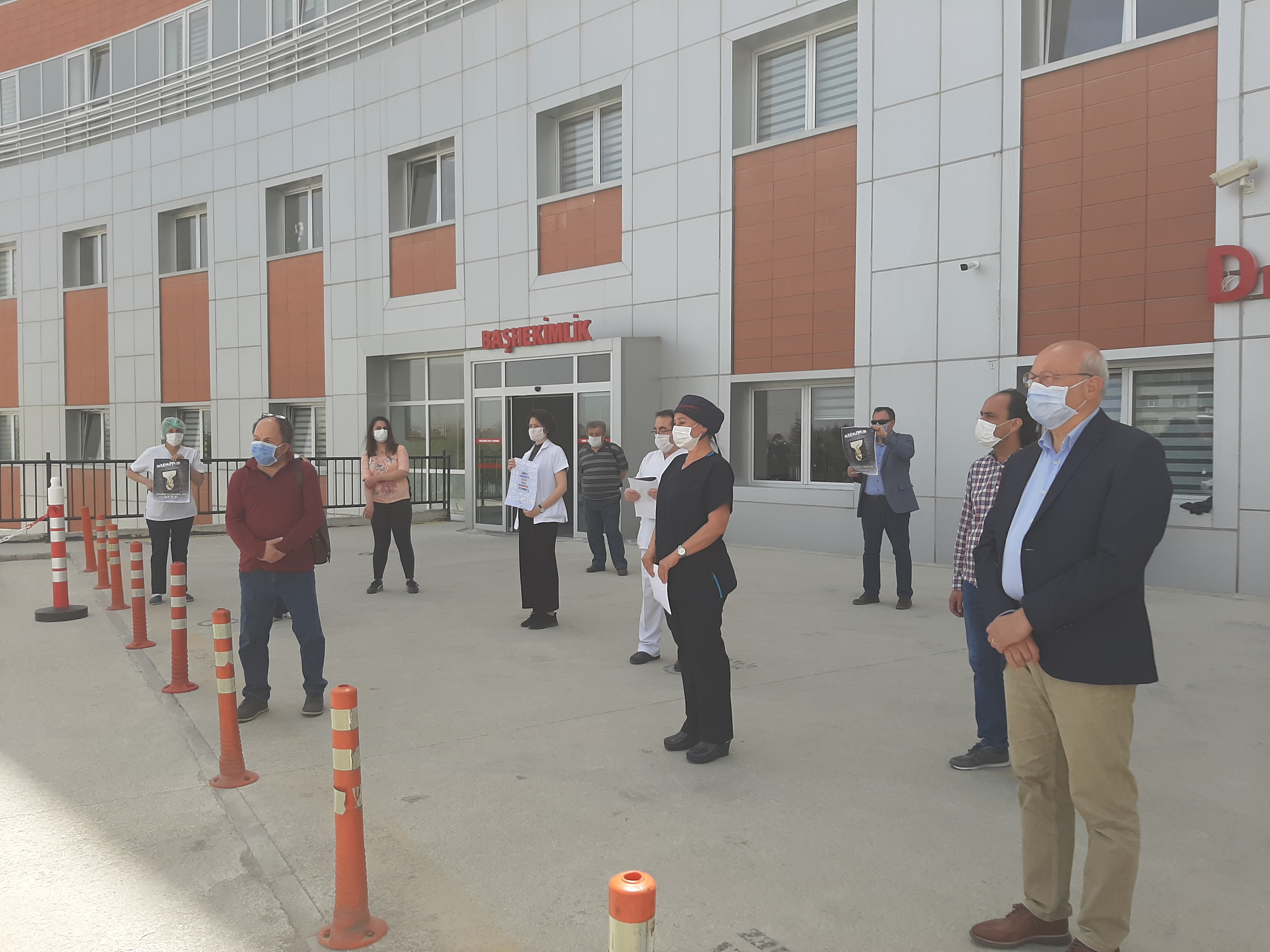COVİD-19’UN İŞ KAZASI SAYILMAMASINA CHP’Lİ UTKU ÇAKIRÖZER'DEN TEPKİ. : BÜYÜK VEFASIZLIK