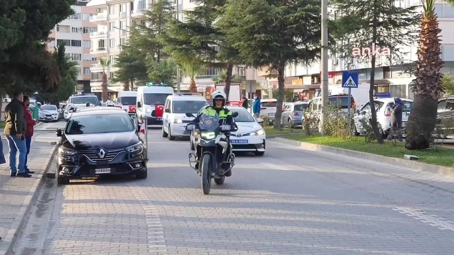 ŞEHİT POLİS ABDULKADİR GÜNGÖR İÇİN EDREMİT'TE TÖREN DÜZENLENDİ