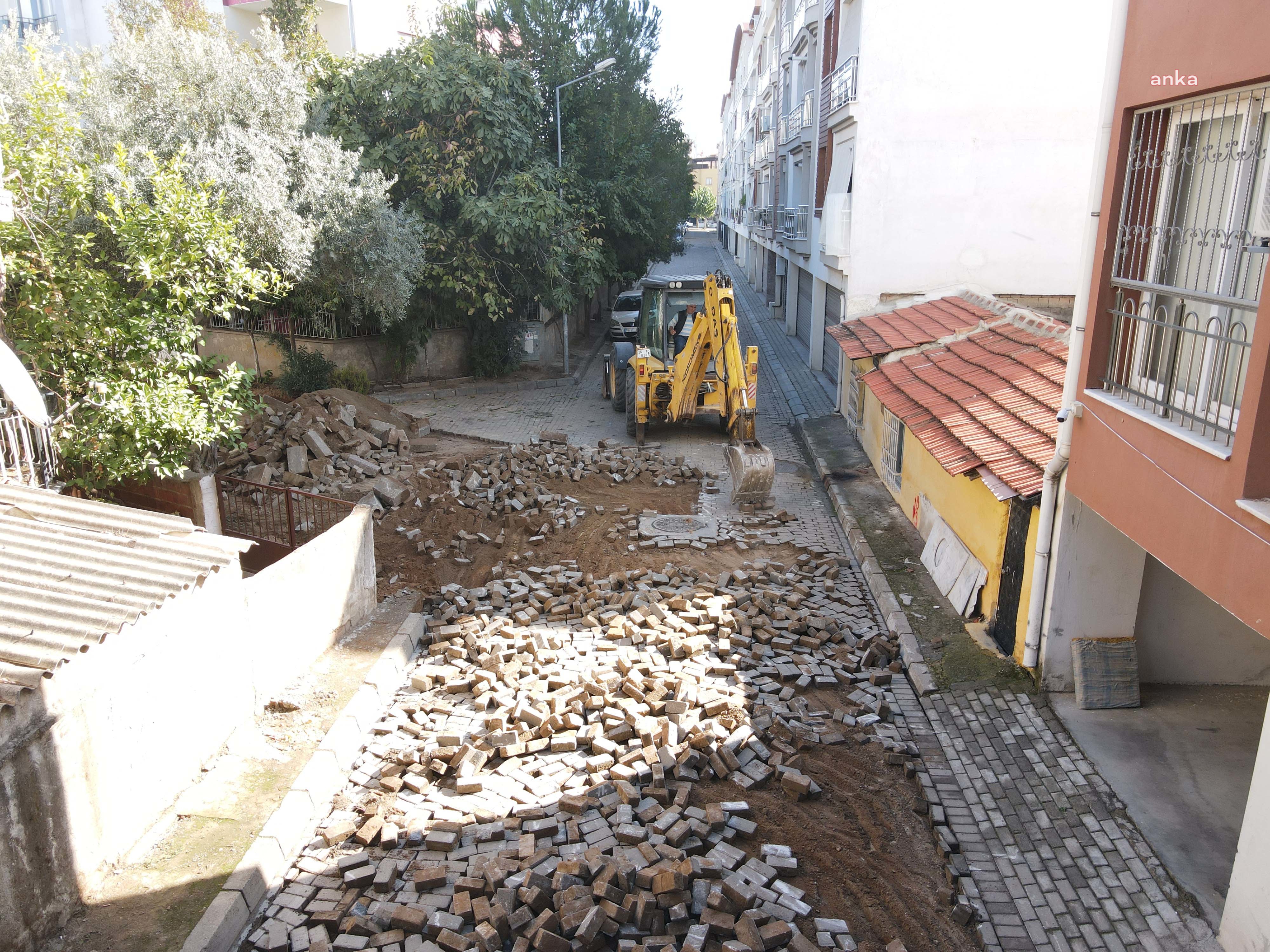 EFELER’İN YOL EKİPLERİ GİRNE MAHALLESİ'NDE ÇALIŞMALARINI SÜRDÜRDÜ