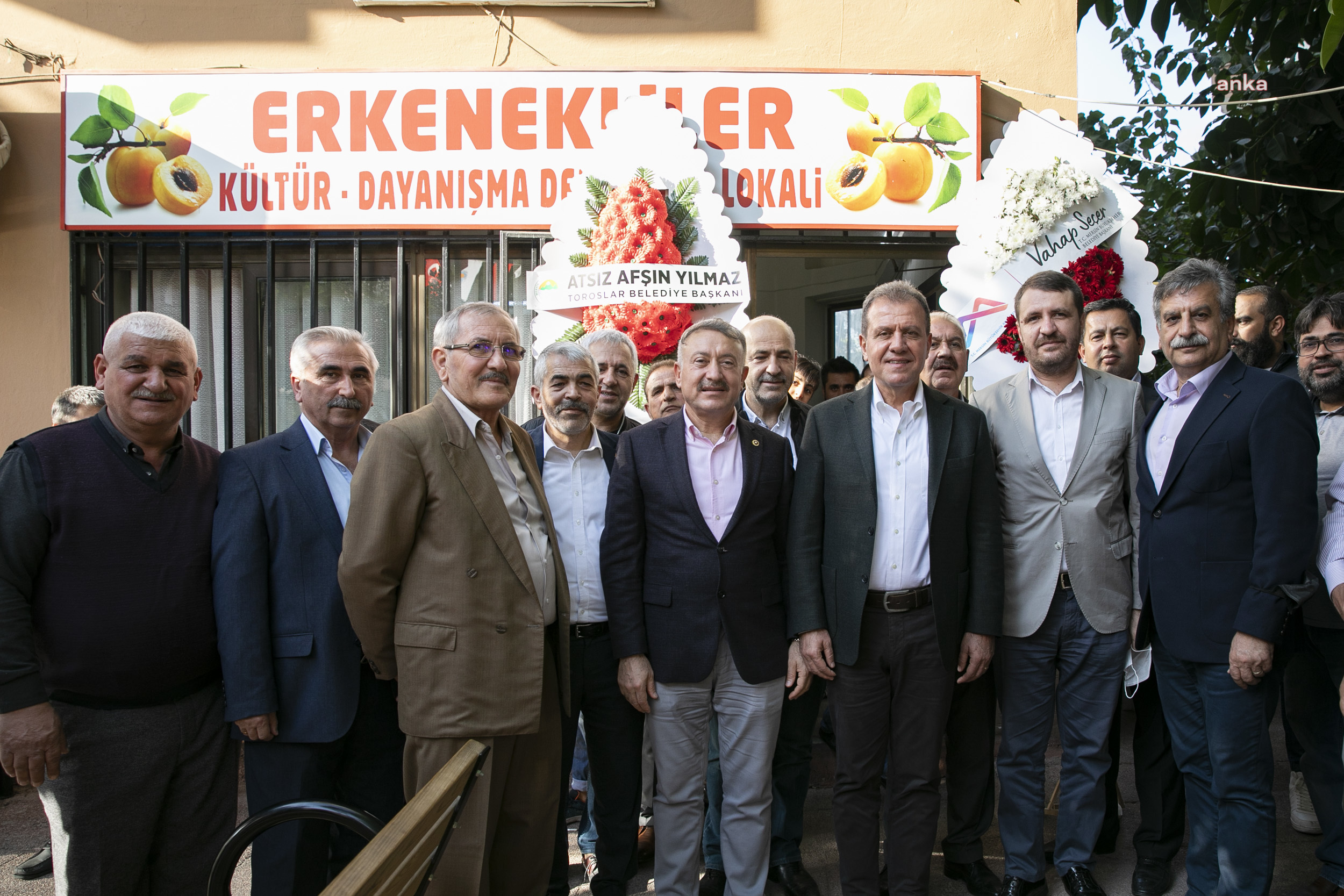 VAHAP SEÇER: “ÜLKEMİZ VE MERSİNİMİZ ADINA ÇOK İŞ YAPMAMIZ GEREKİYOR”