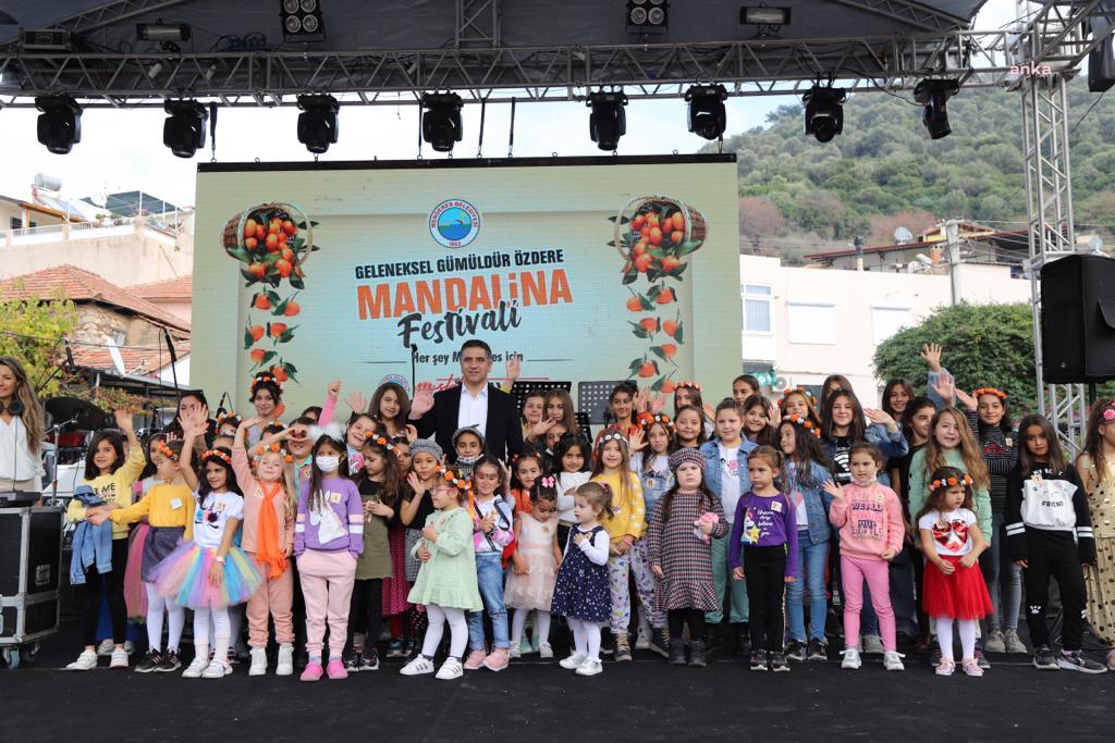 MENDERES’TE MANDALİNA FESTİVALİ’NE BÜYÜK İLGİ