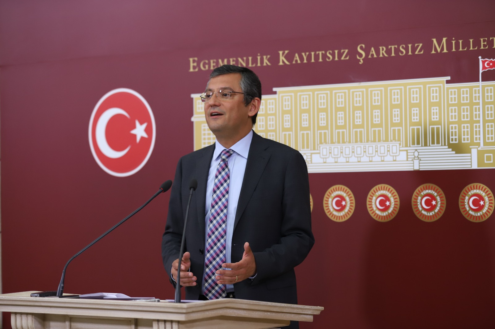 CHP’Lİ ÖZEL’DEN SOMA YILDÖNÜMÜ MESAJI: “BUGÜN MADENLER O GÜNKÜ KADAR GÜVENSİZ”