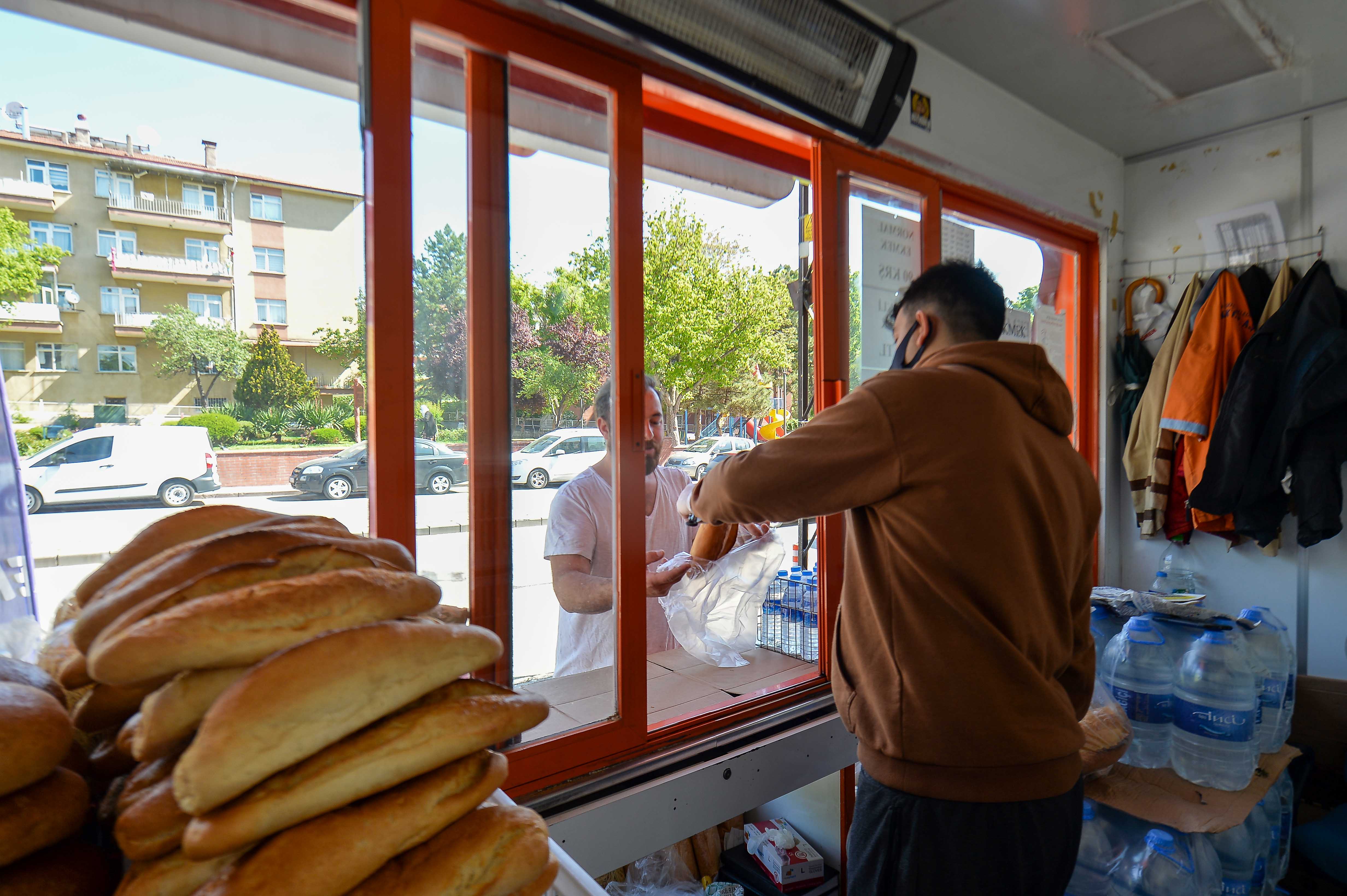 BAŞKENT'TE HALK EKMEK BÜFELERİ İÇİN KURA ÇEKİLİŞİ