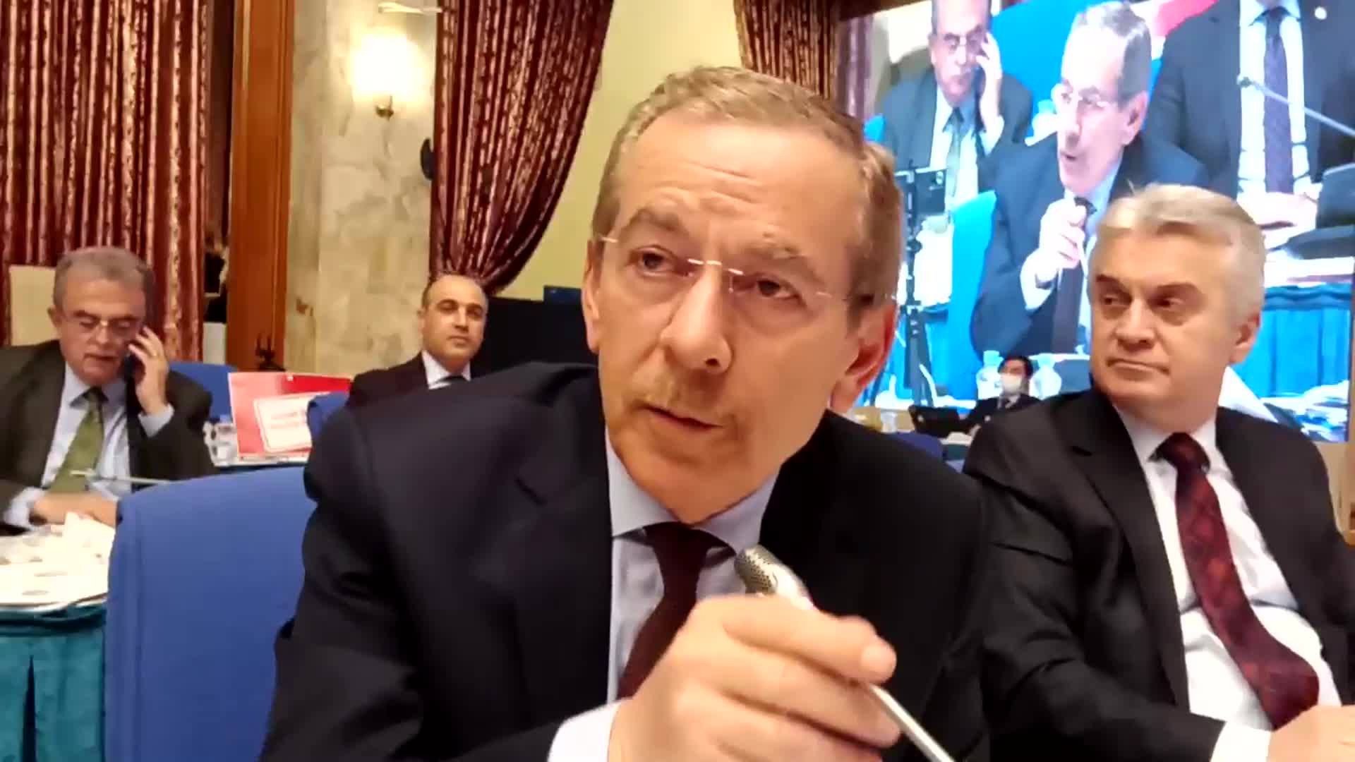 ABDÜLLATİF ŞENER: "TÜRK LİRASI BUGÜN DÜNYADA EN FAZLA DEĞER KAYBEDEN PARA, SOMALİ'NİN ETİYOPYA'NIN PARASINDAN DA DAHA FAZLA DEĞER KAYBEDİYOR"