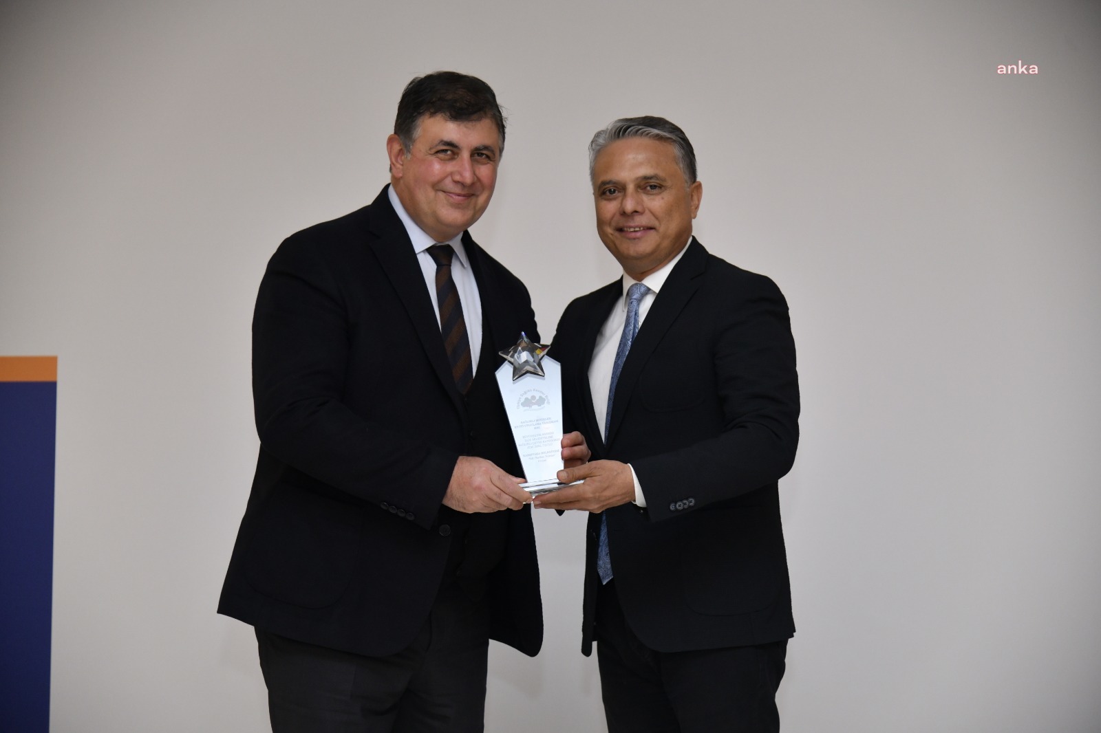 KARŞIYAKA BELEDİYESİ’NE ÇİFTE ÖDÜL