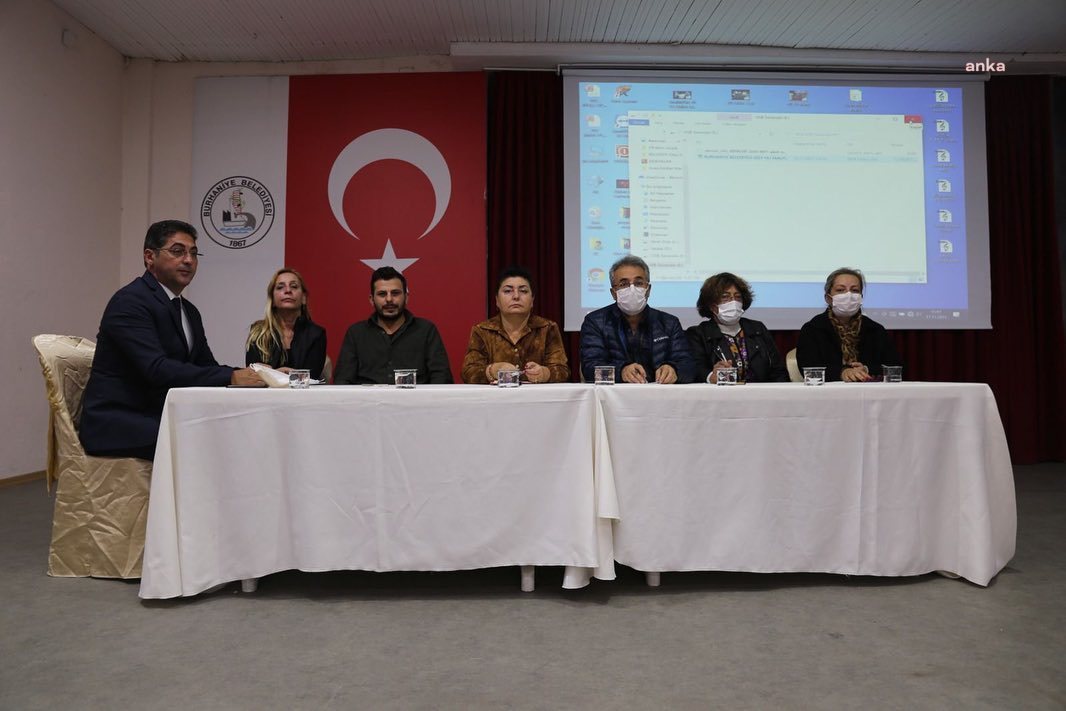BURHANİYE BELEDİYESİ ÖĞRENCİLERE BURS VERECEK