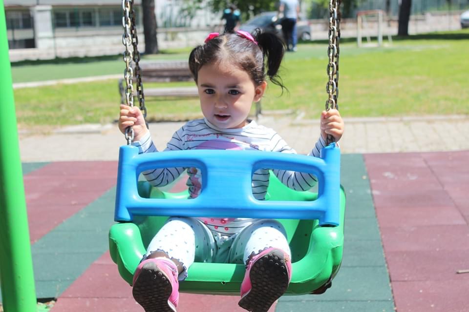 MENTEŞE'DE ÇOCUKLAR PARKLARA AKIN ETTİ