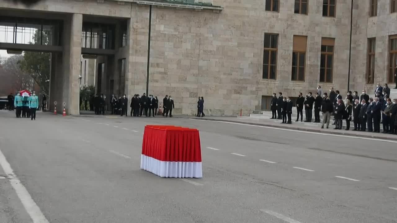 VEFAT EDEN AKP'Lİ İMRAN KILIÇ İÇİN TBMM'DE TÖREN DÜZENLENDİ